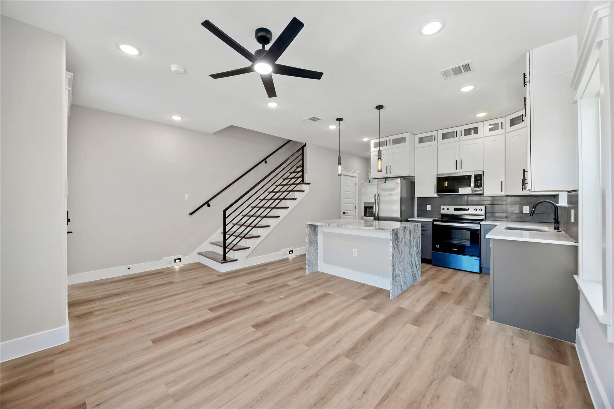 4624 Mayflower Street Unit: A/B