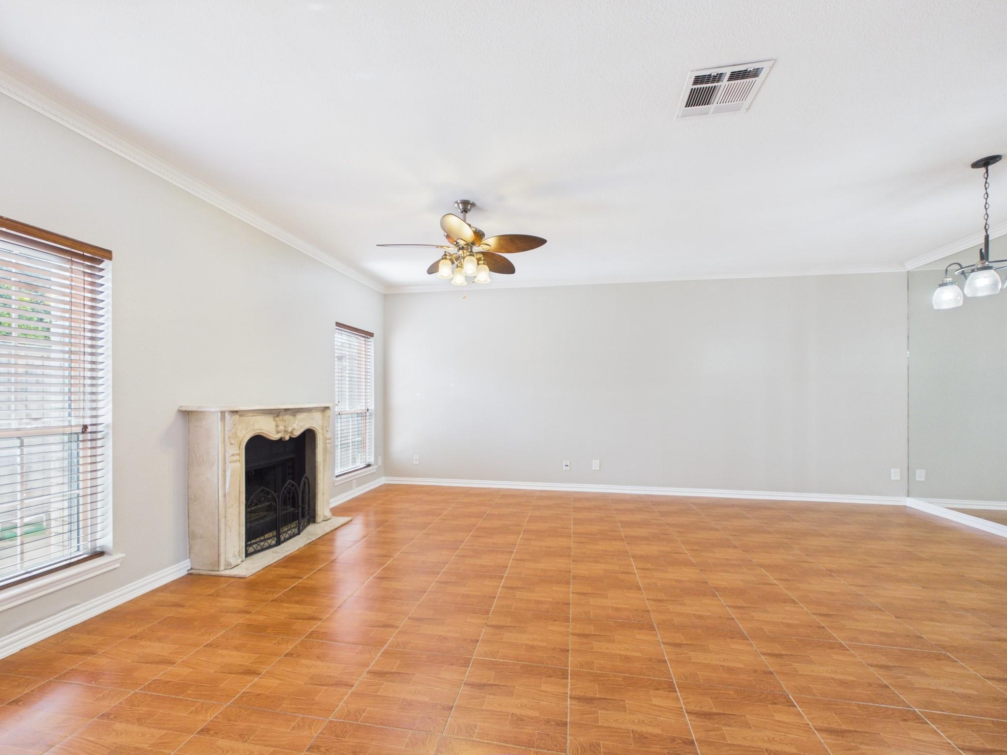 4001 Tanglewilde Street # 709