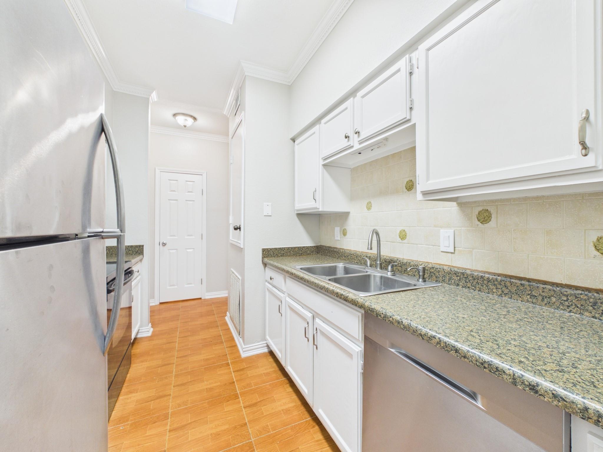4001 Tanglewilde Street # 709