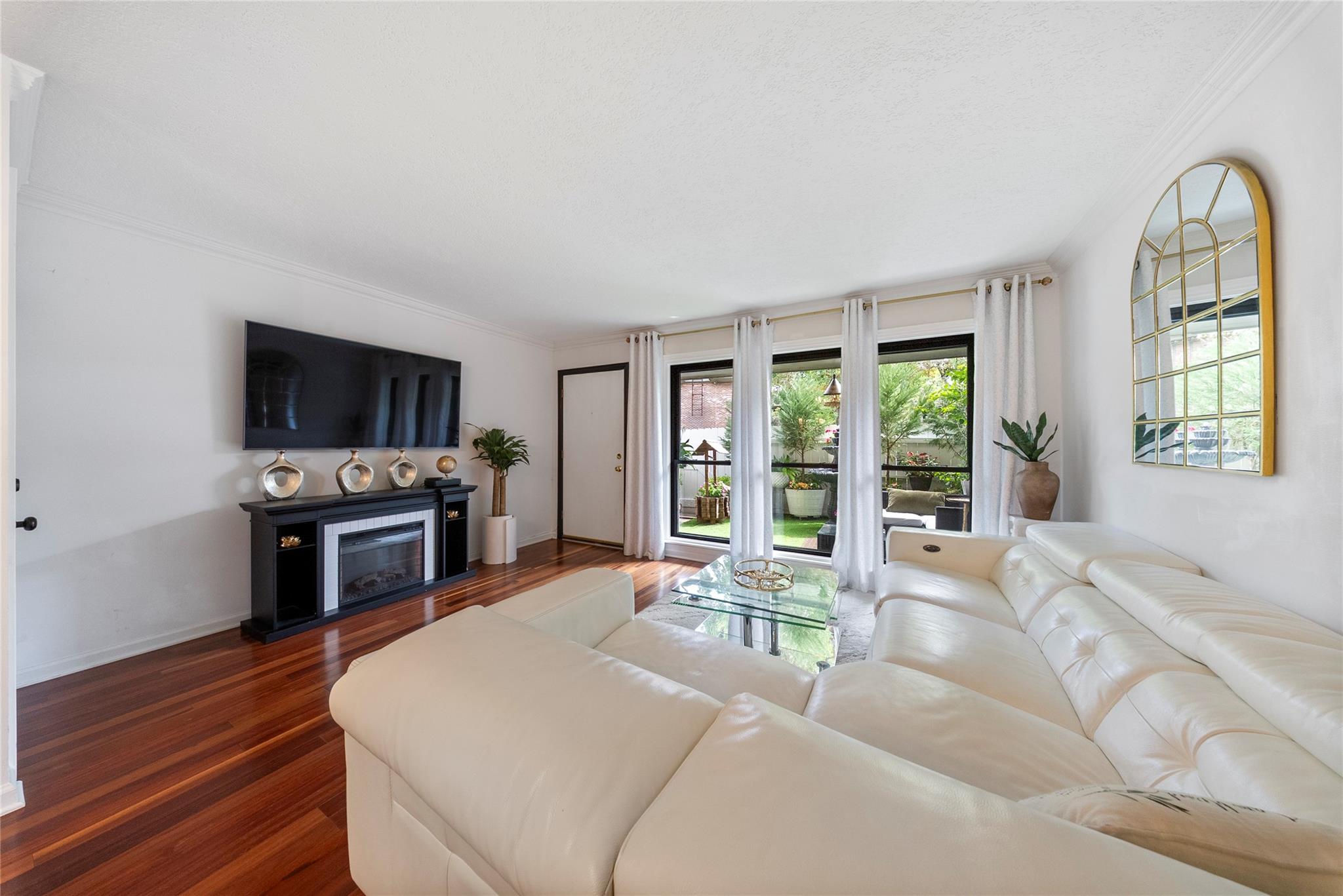 6563 Bayou Glen Road