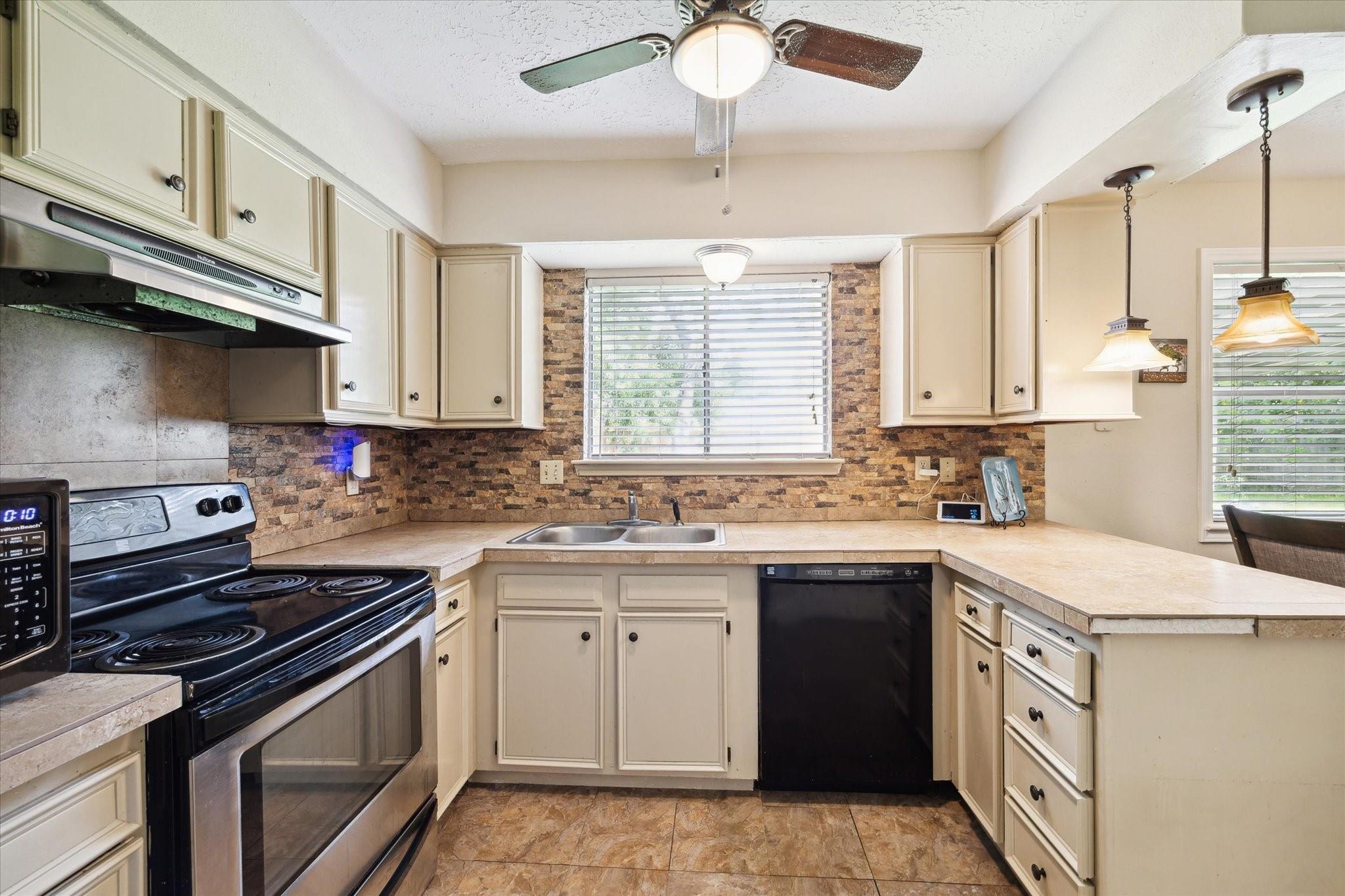 4226 Mossygate Drive, Spring