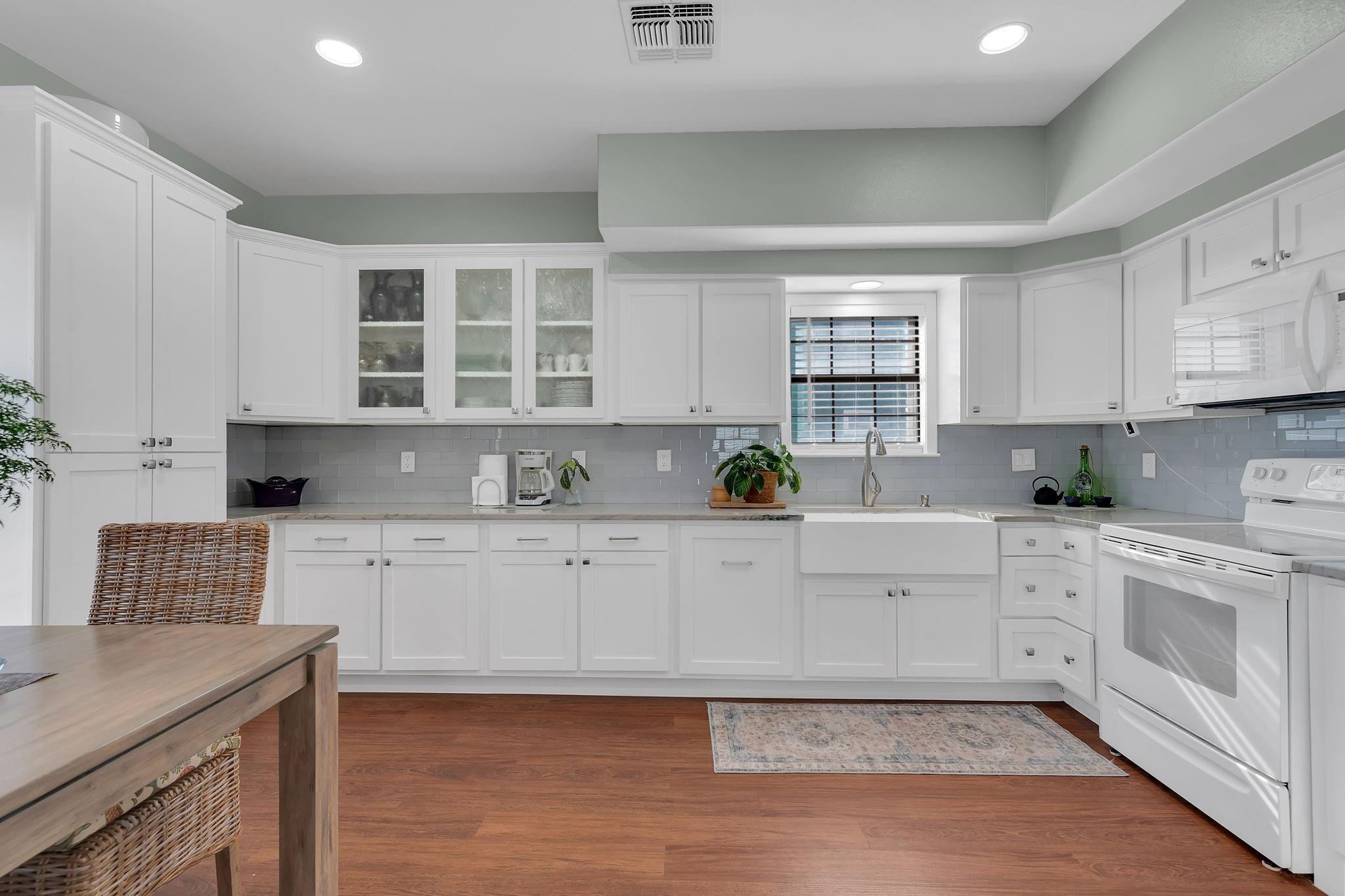 22901 Miramar Street