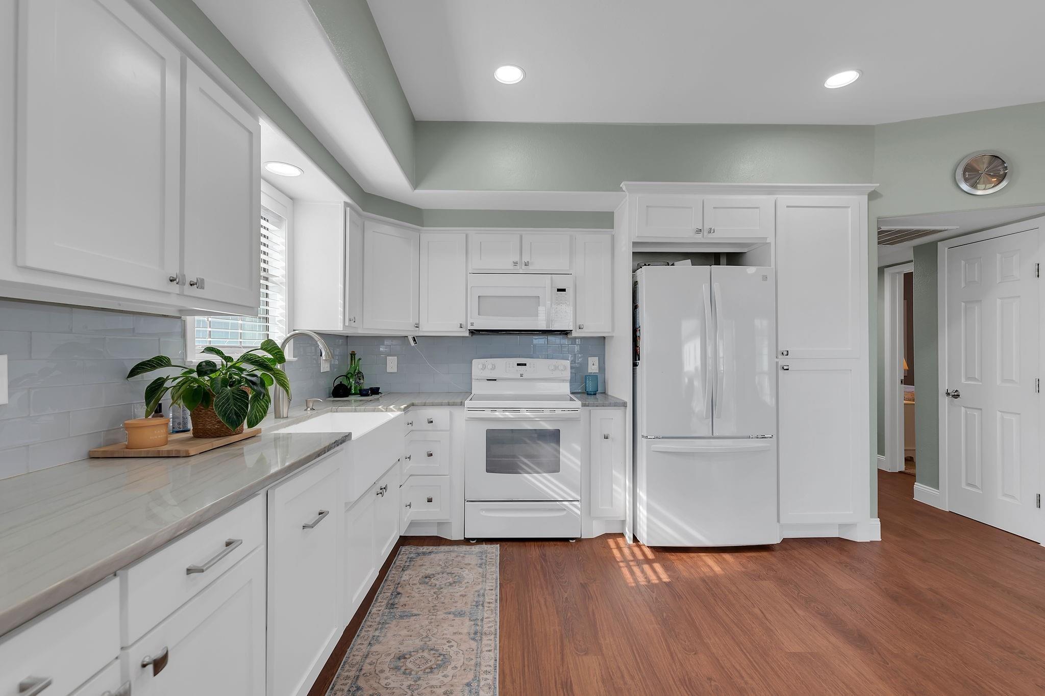 22901 Miramar Street