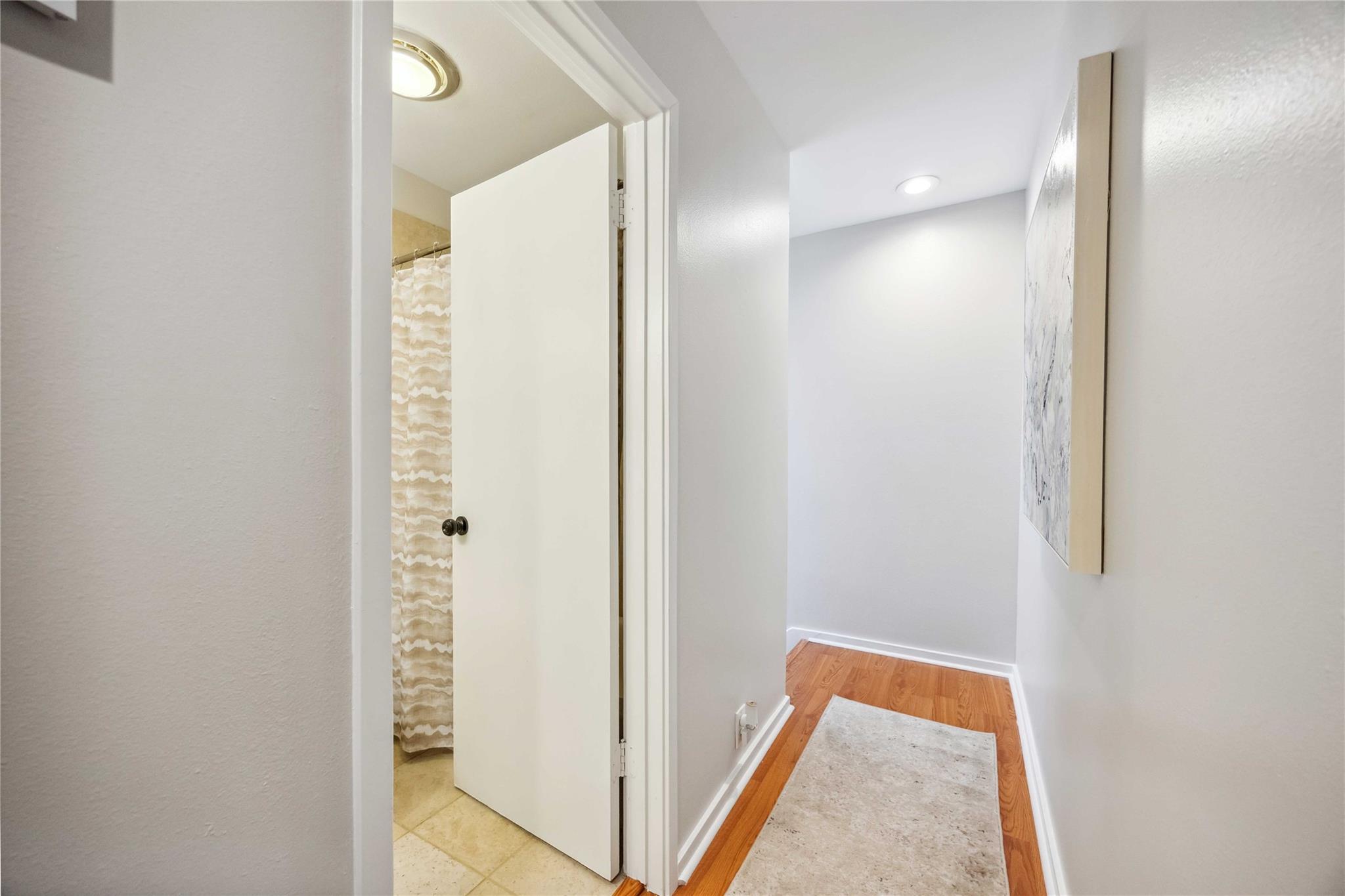 3 Litchfield Lane # 220