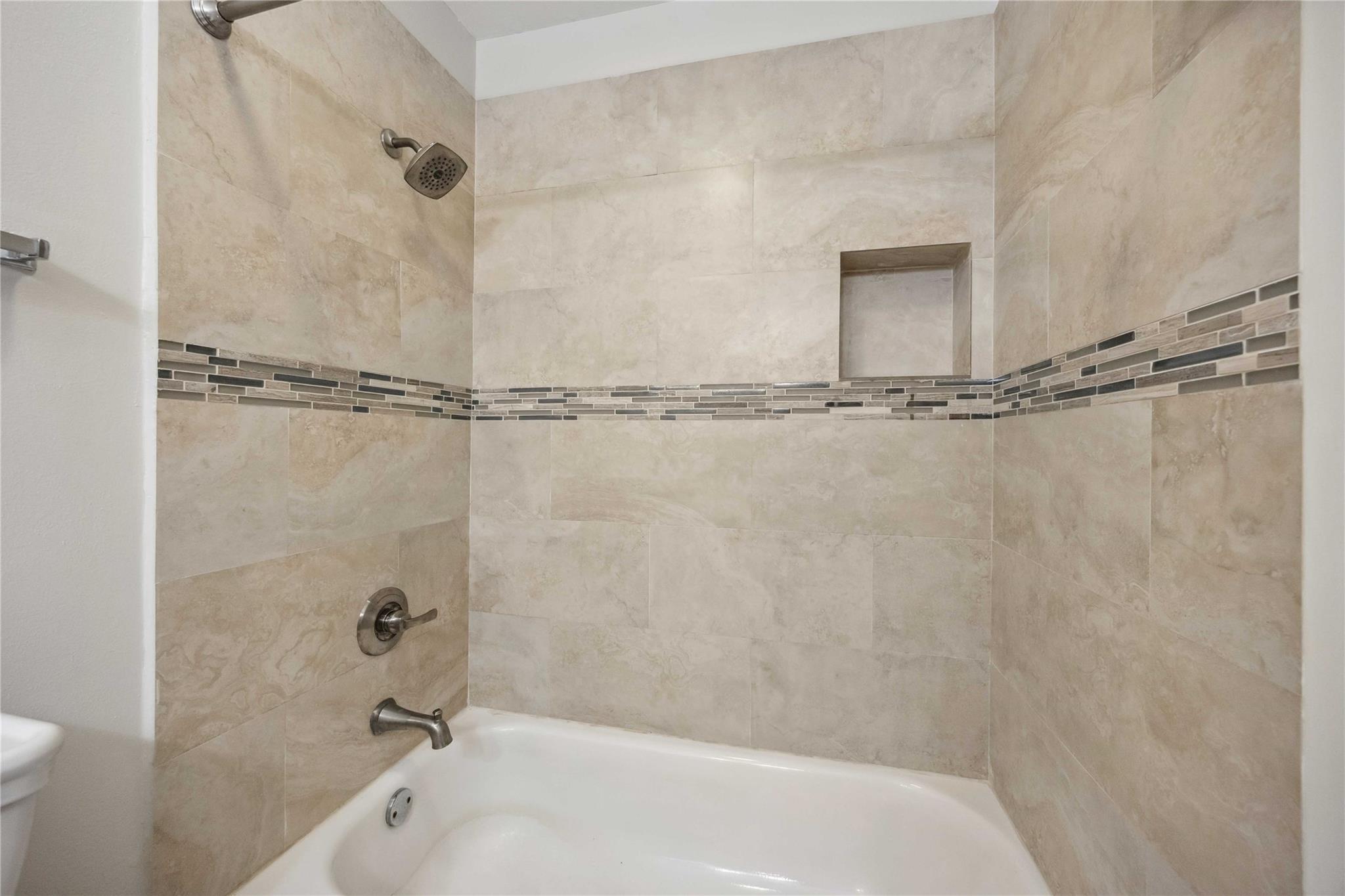 3 Litchfield Lane # 220