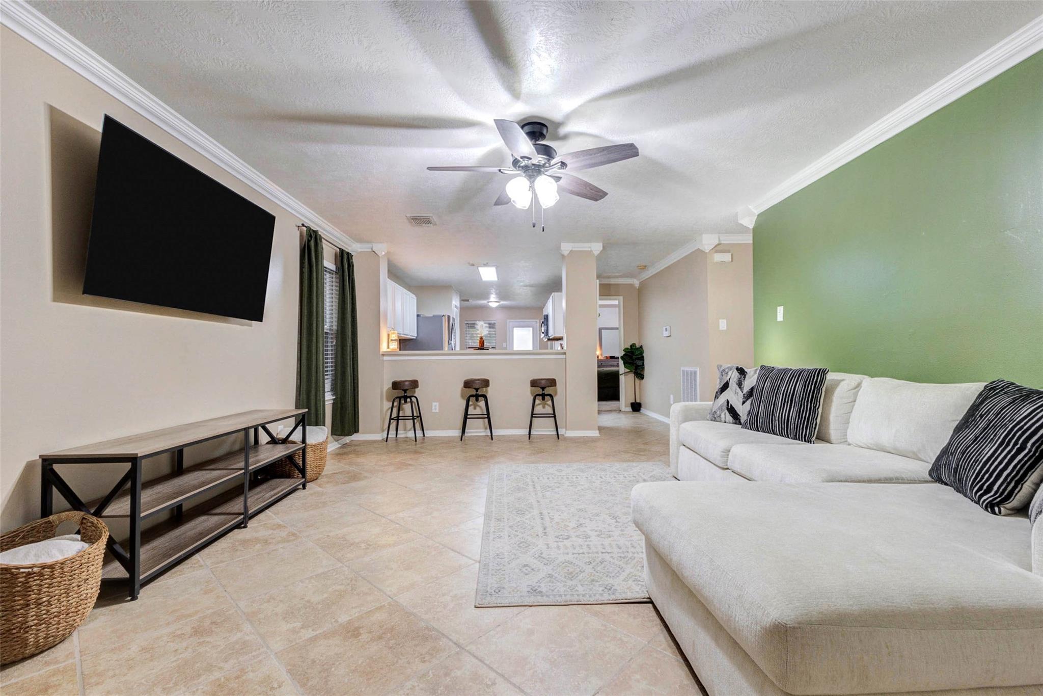 822 Autumn Point Lane