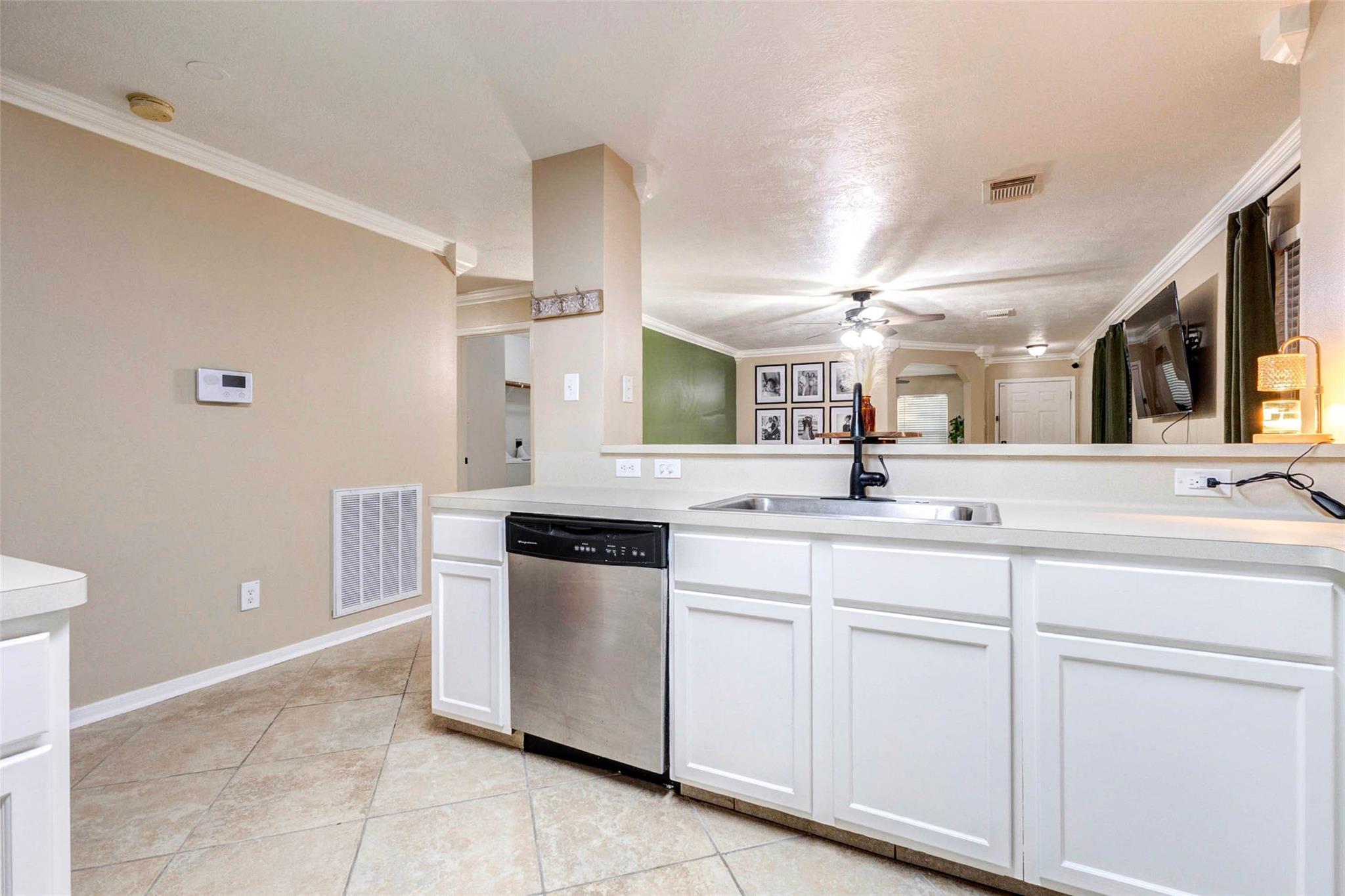 822 Autumn Point Lane