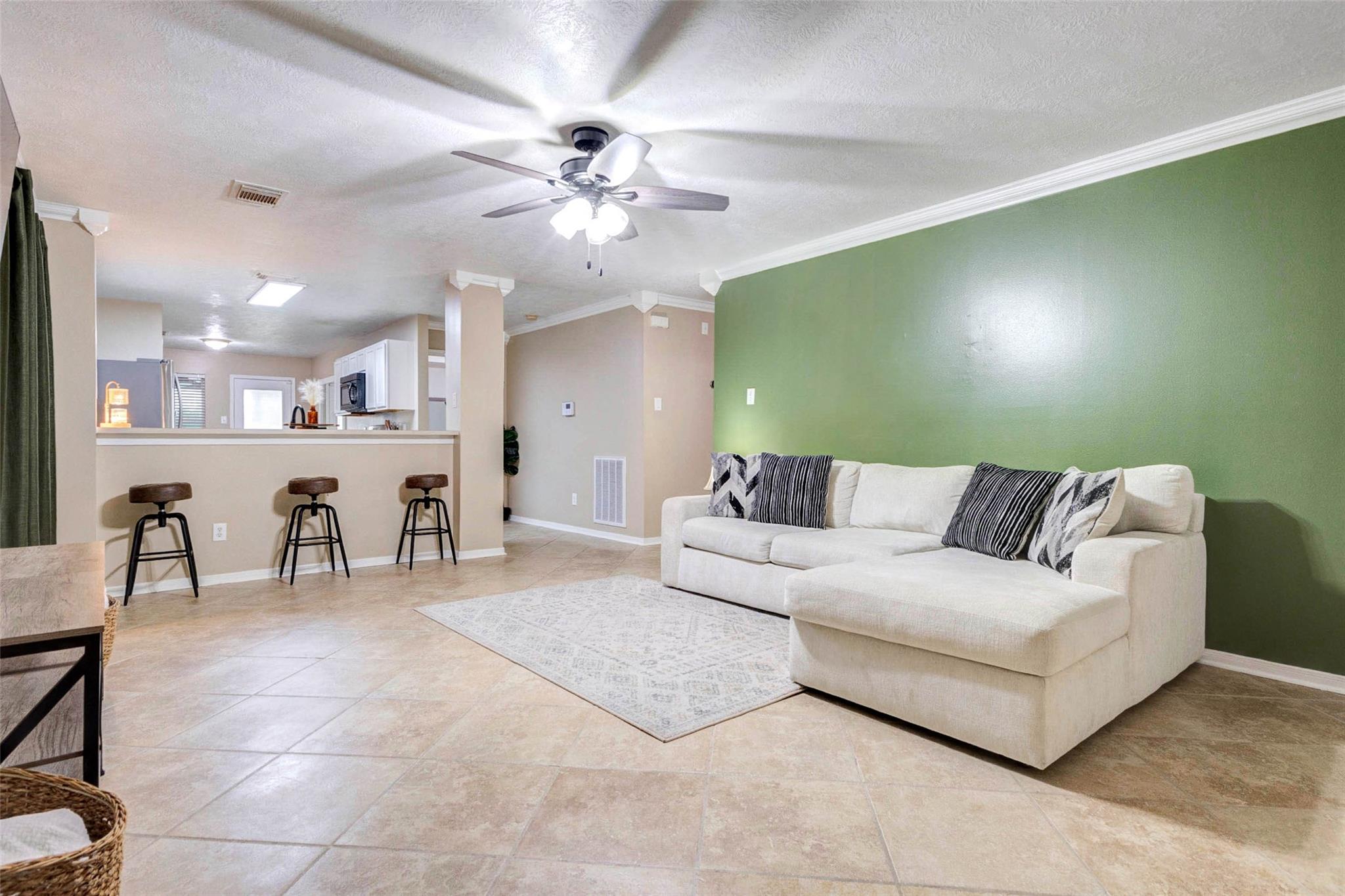 822 Autumn Point Lane