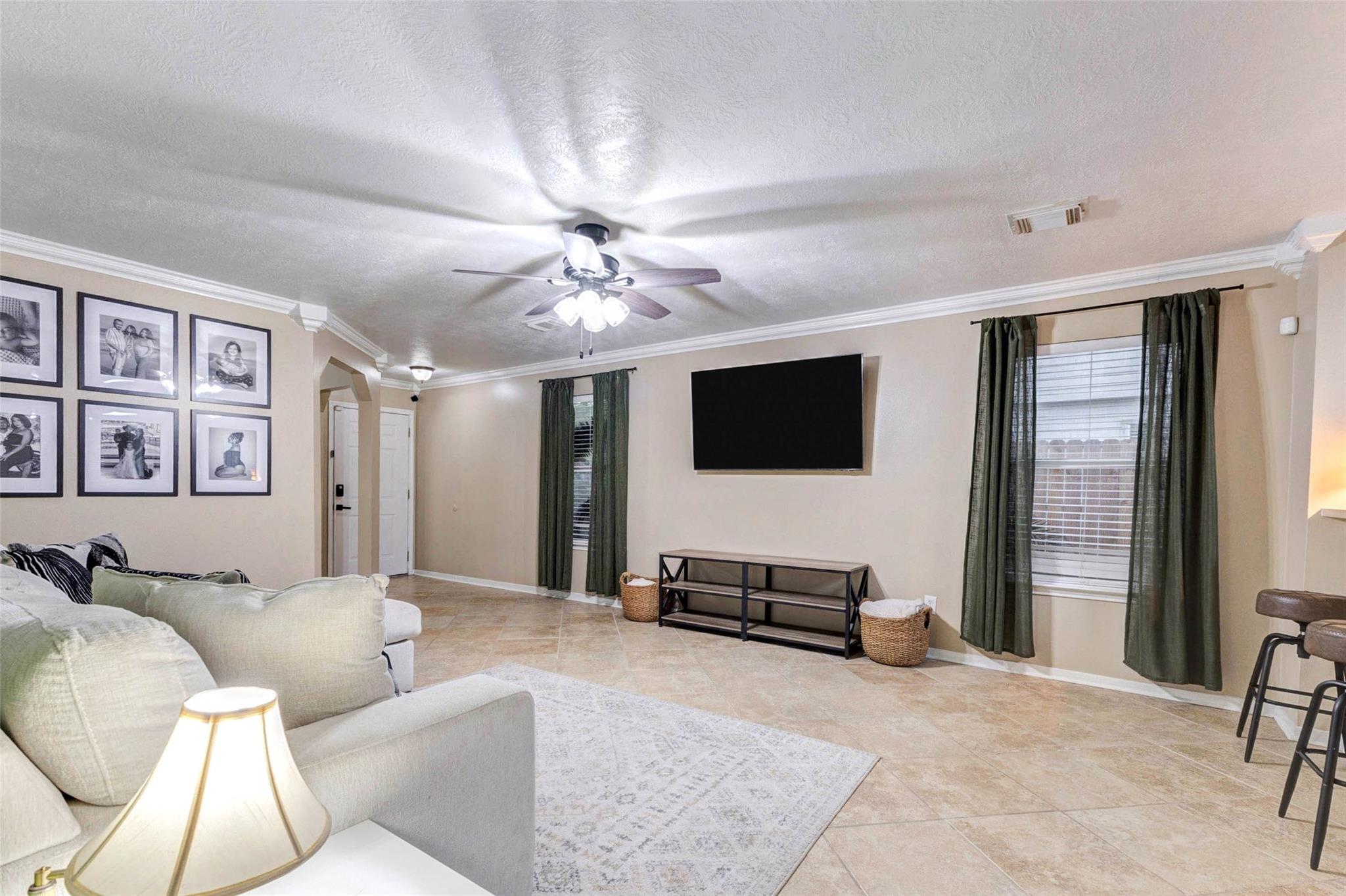 822 Autumn Point Lane