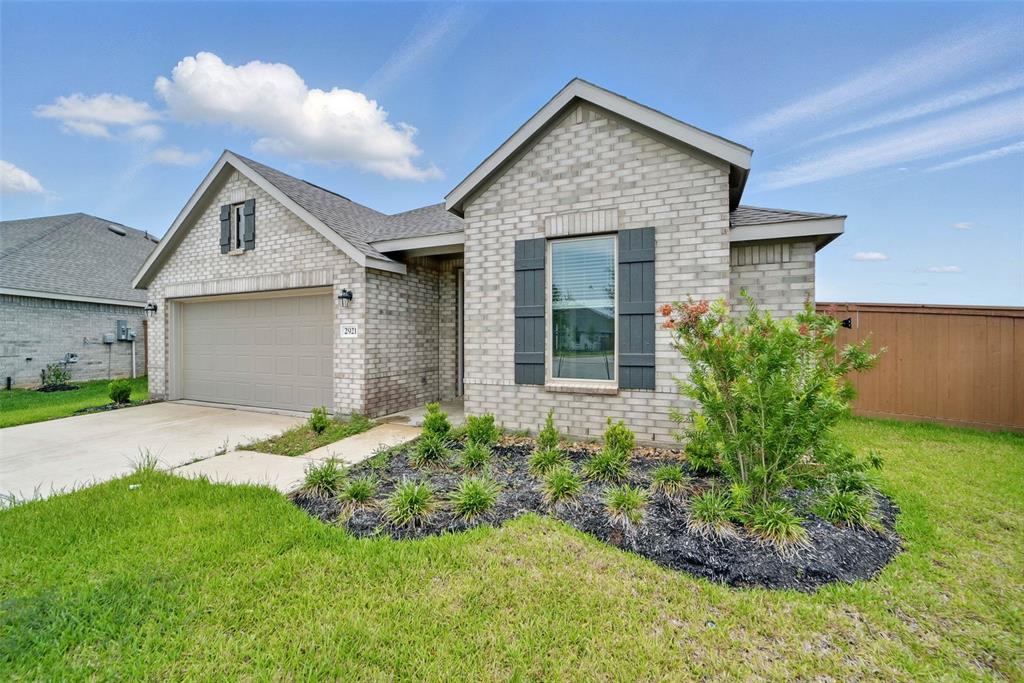 2921 Eden Lake Lane