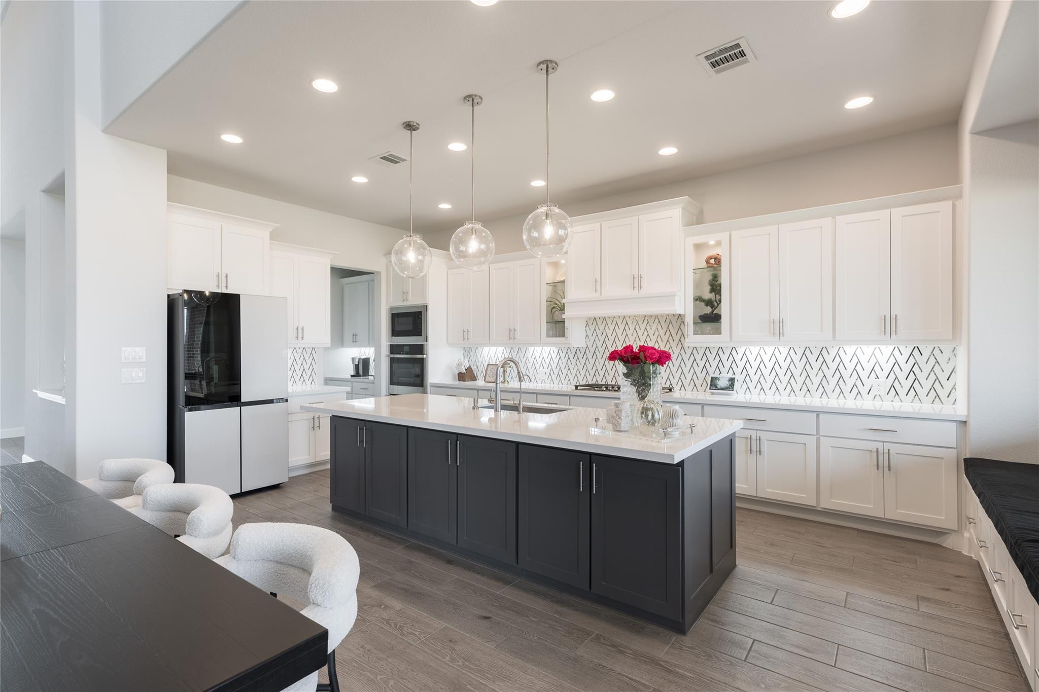 24610 Beebalm Trail