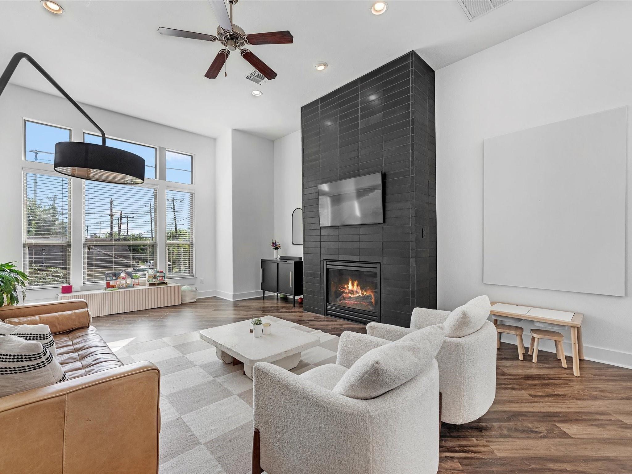 3421 Gillespie Street