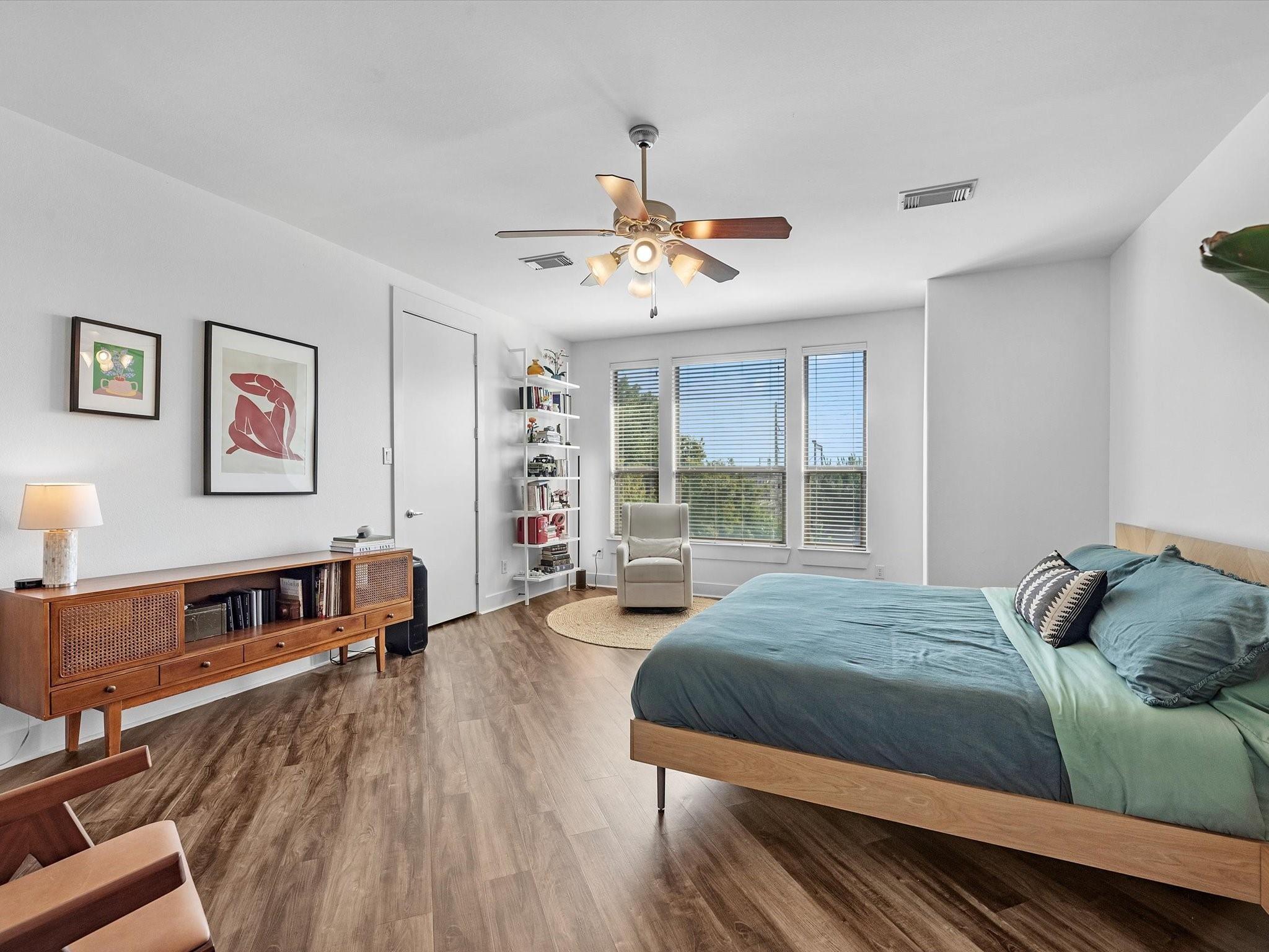 3421 Gillespie Street