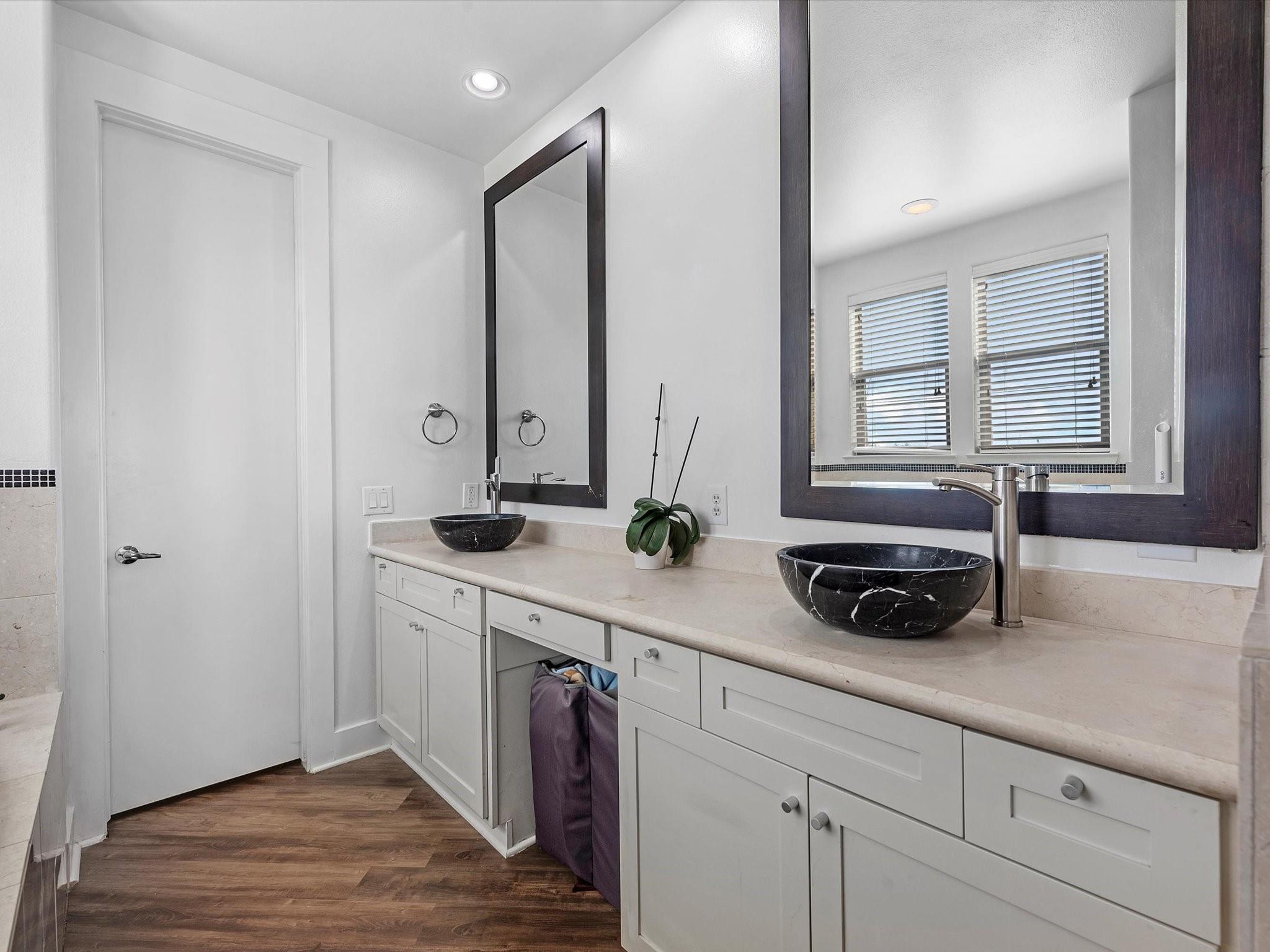 3421 Gillespie Street