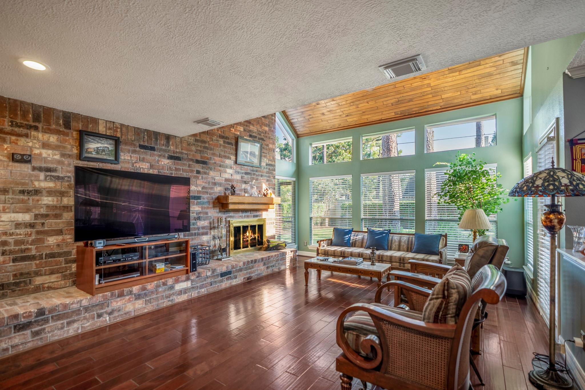12227 Moorcreek Drive