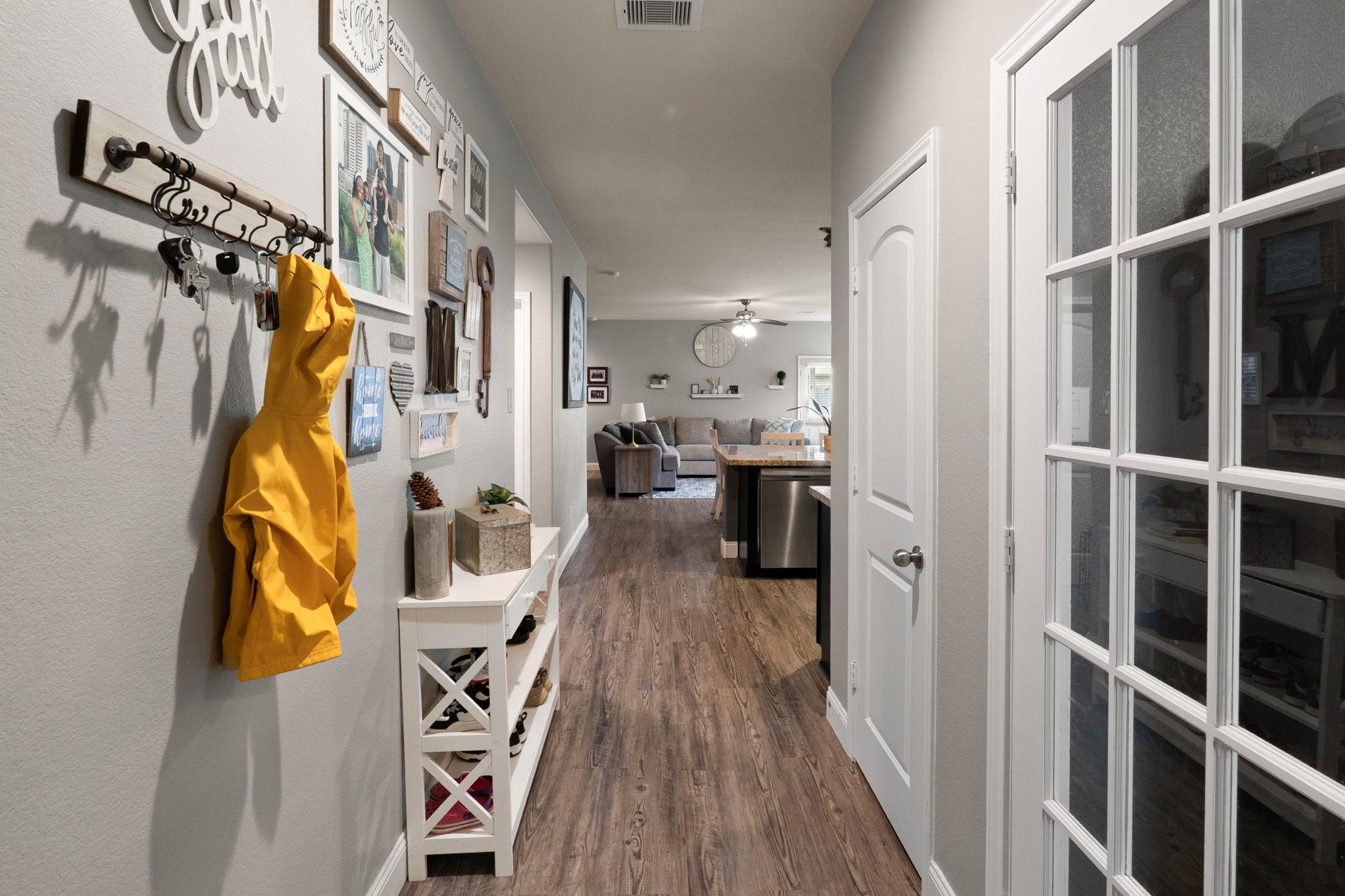 23131 Royal Tiger Road
