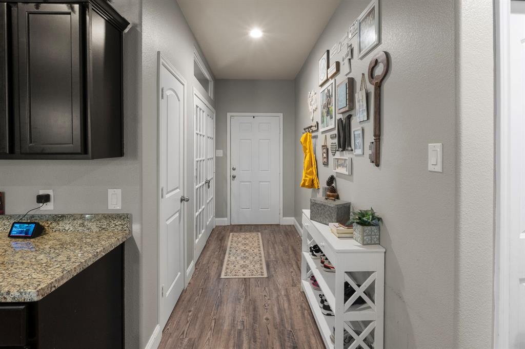 23131 Royal Tiger Road