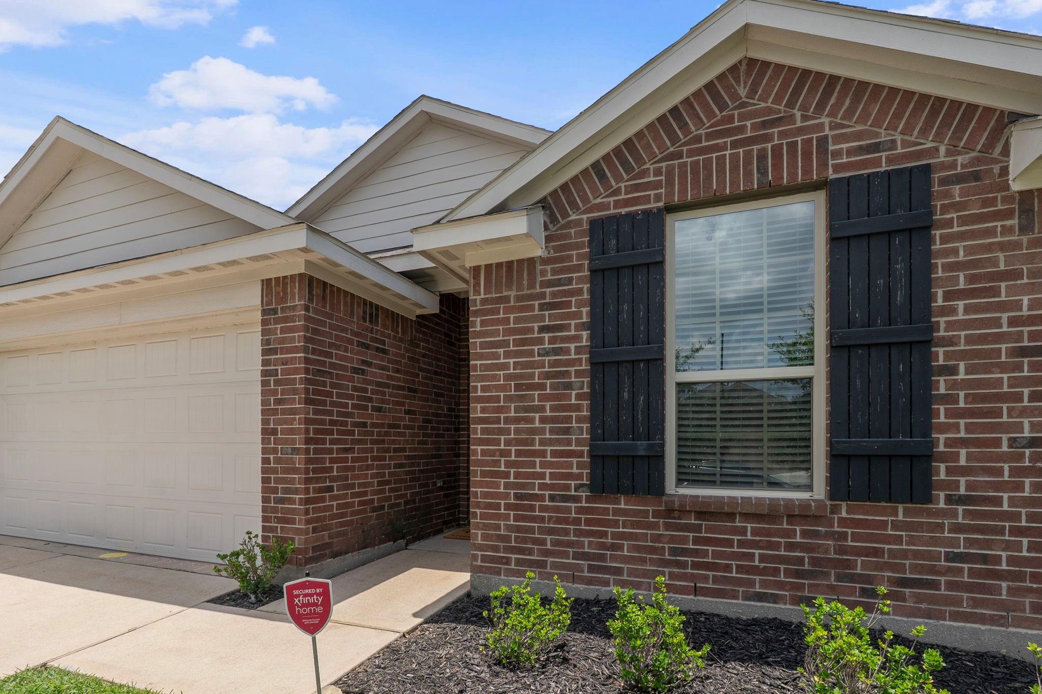 23131 Royal Tiger Road