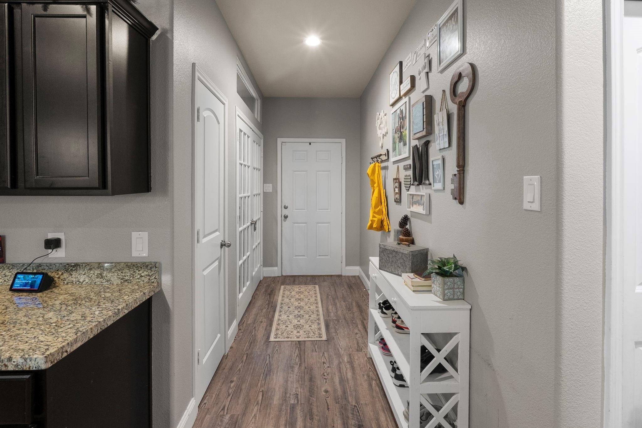 23131 Royal Tiger Road