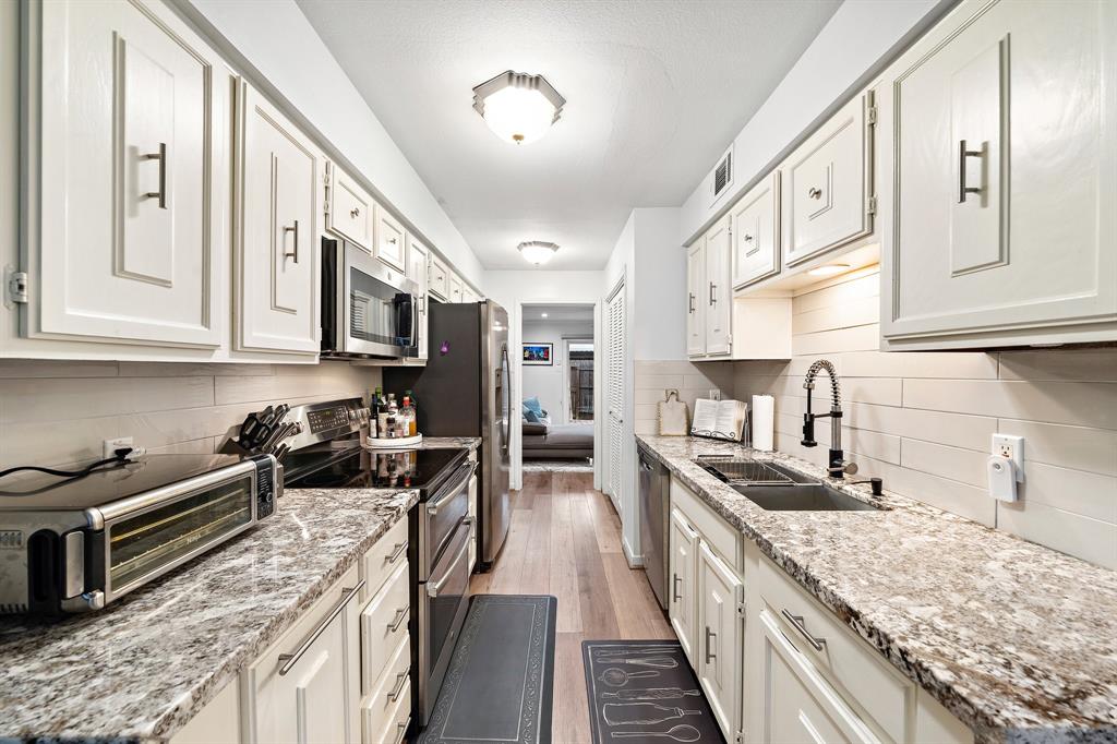 10333 Longmont Drive Unit: 35/3