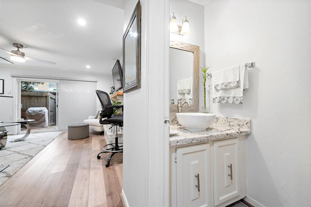 10333 Longmont Drive Unit: 35/3