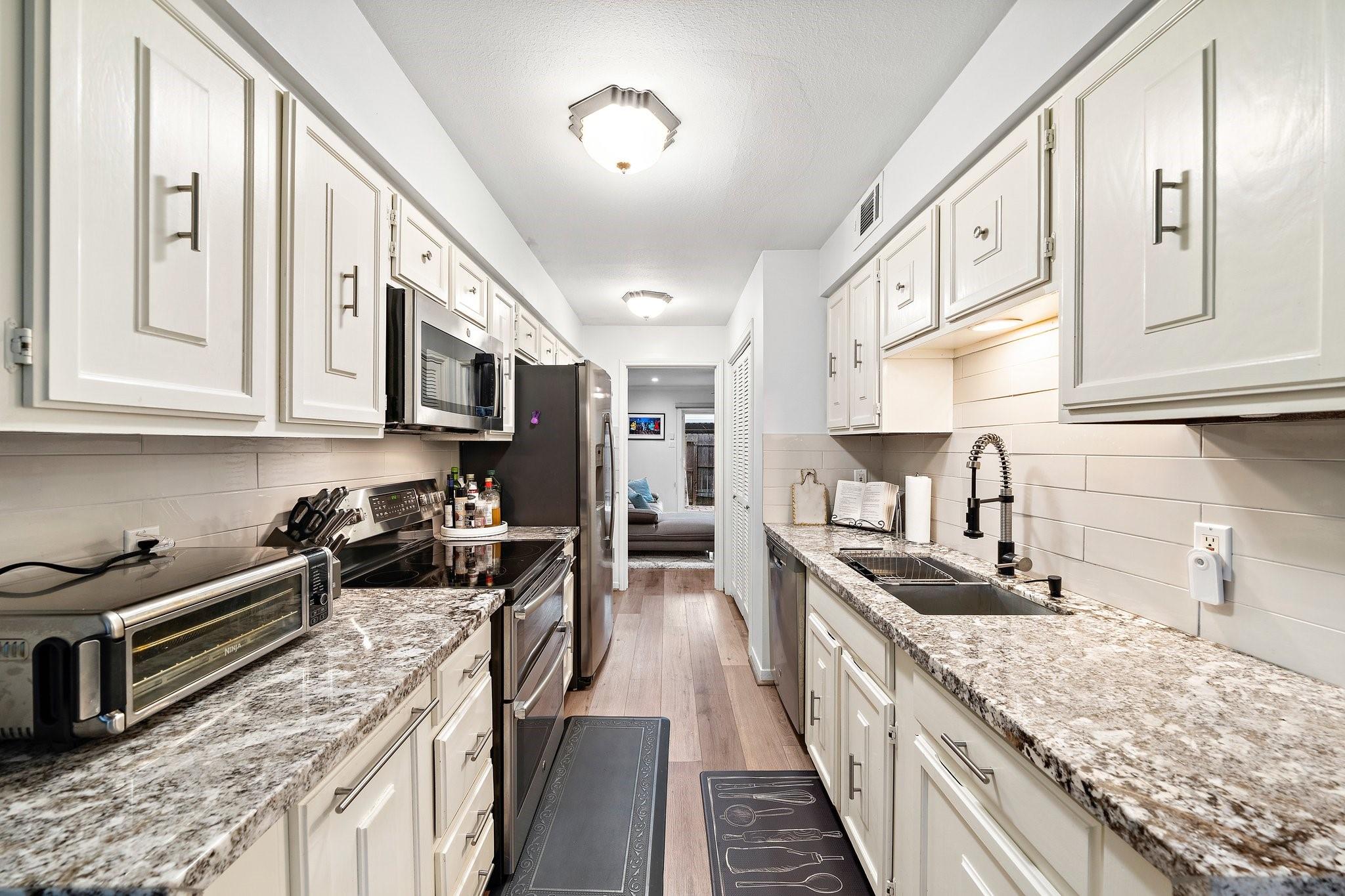 10333 Longmont Drive Unit: 35/3