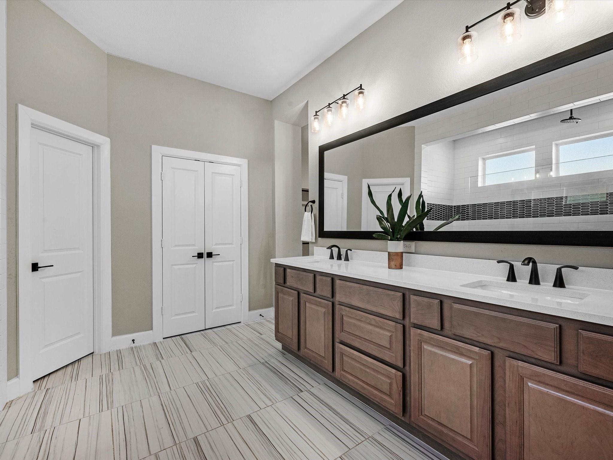 3103 Honeysuckle Way