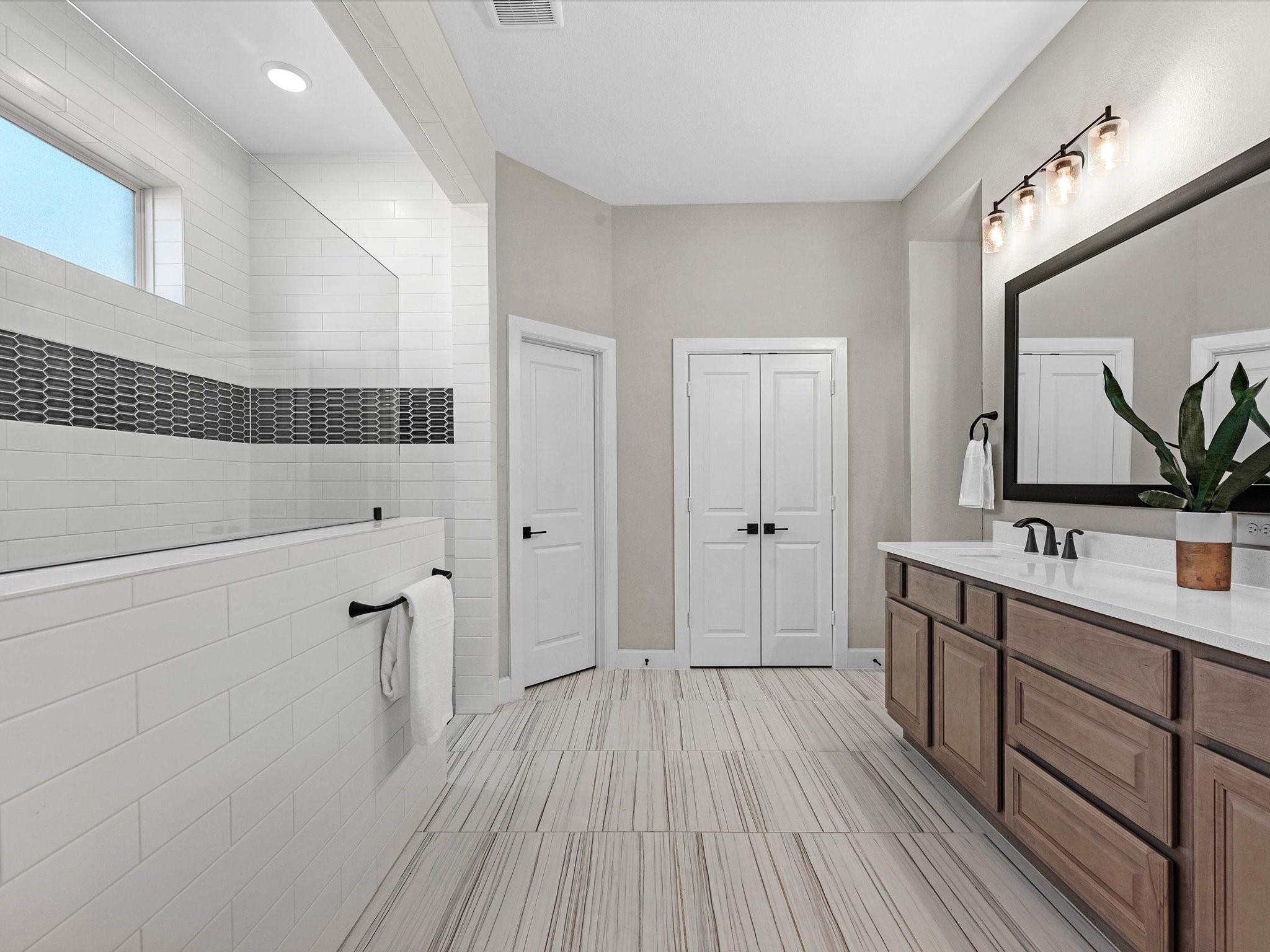 3103 Honeysuckle Way