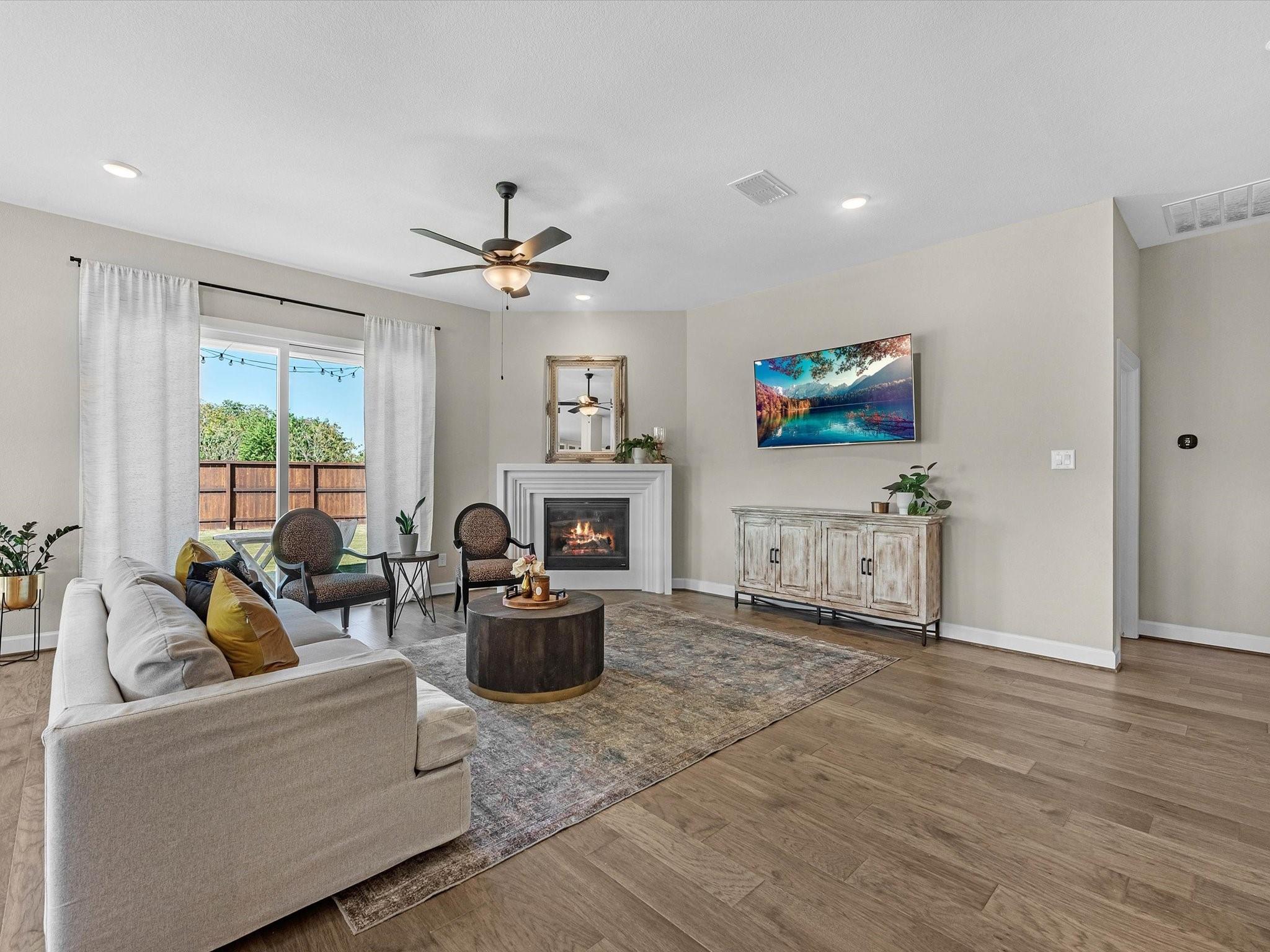 3103 Honeysuckle Way