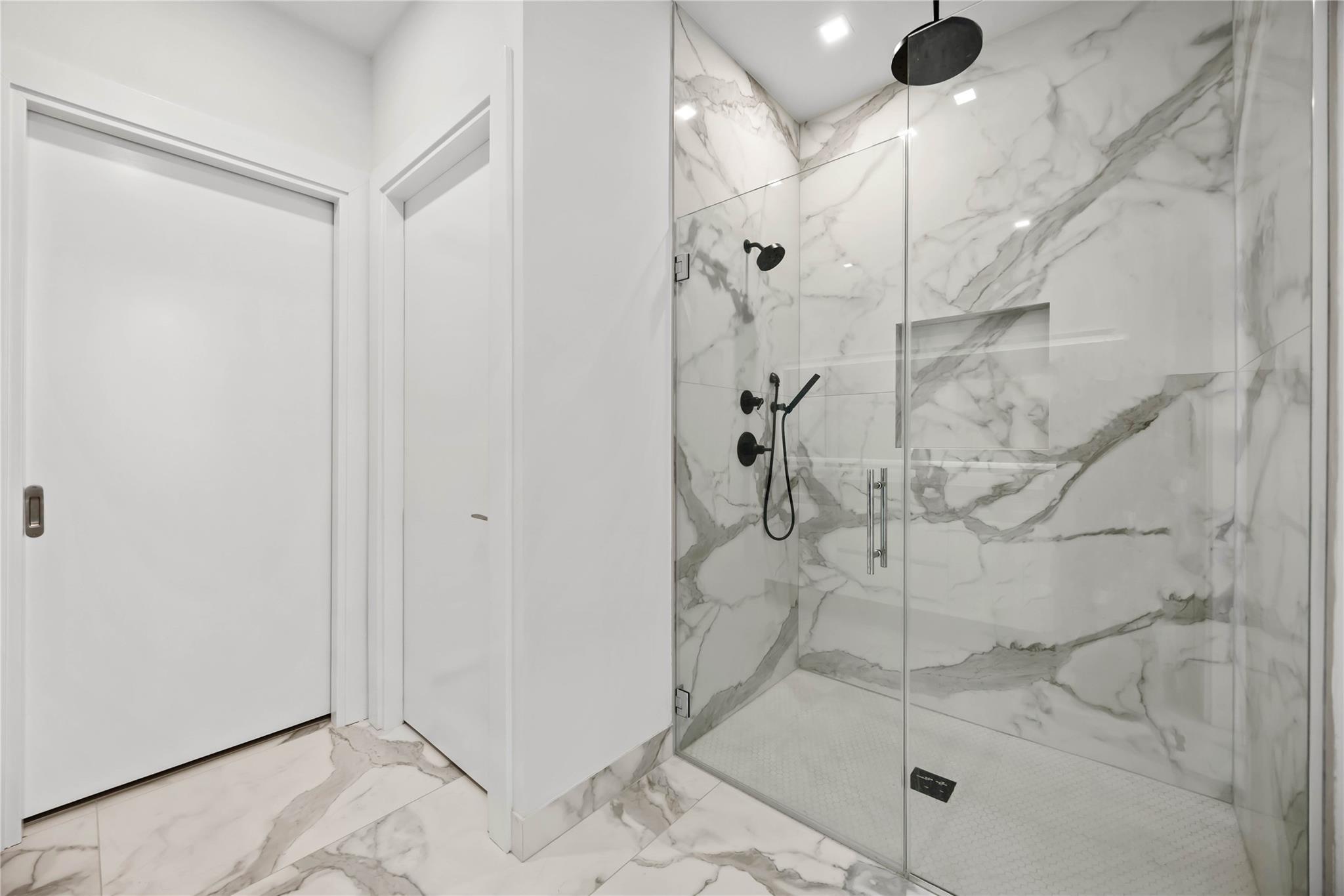 1711 Allen Pkwy # 1907