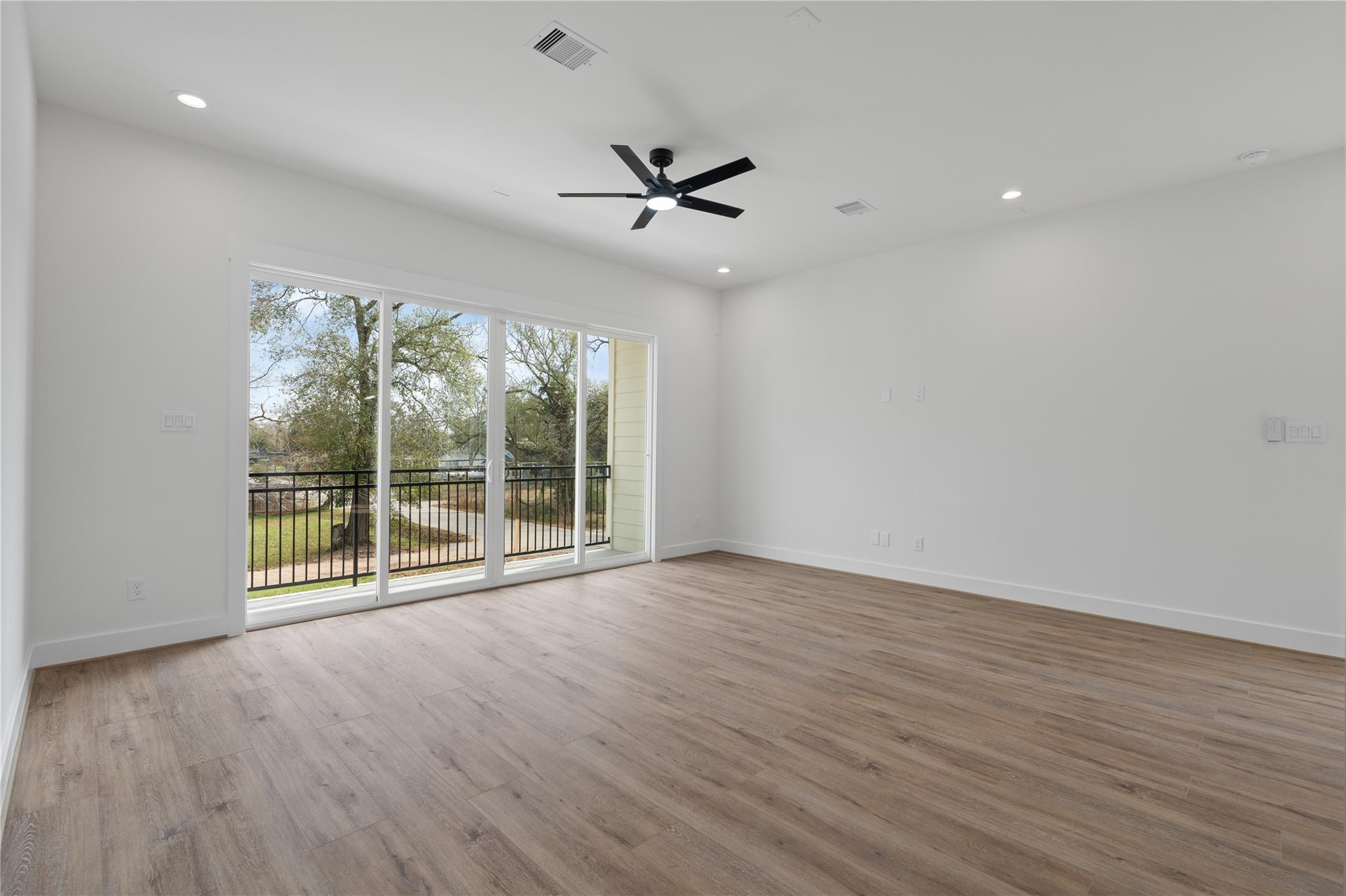 826 Curtin Street # D