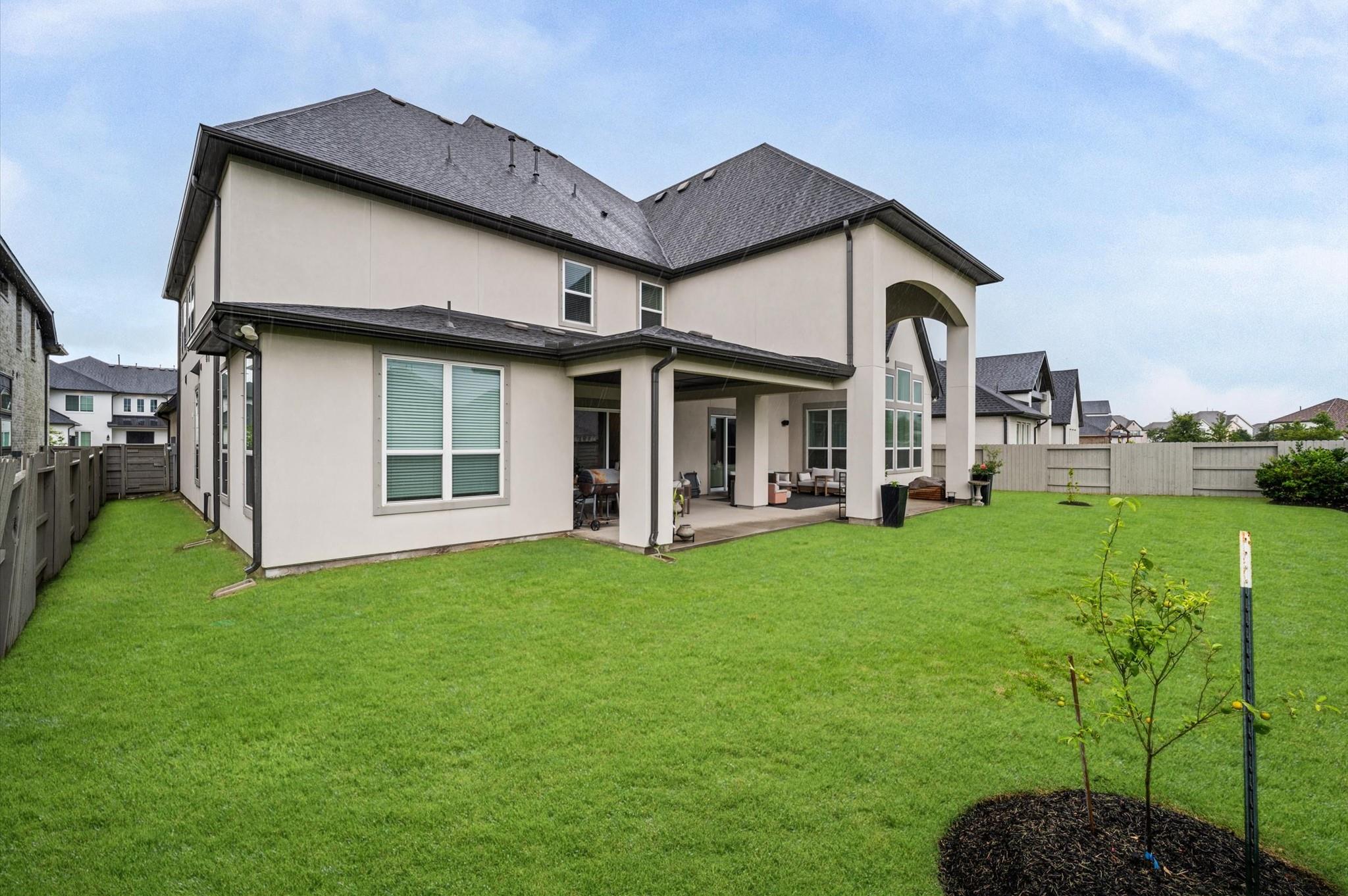 4923 Grapevine Lane