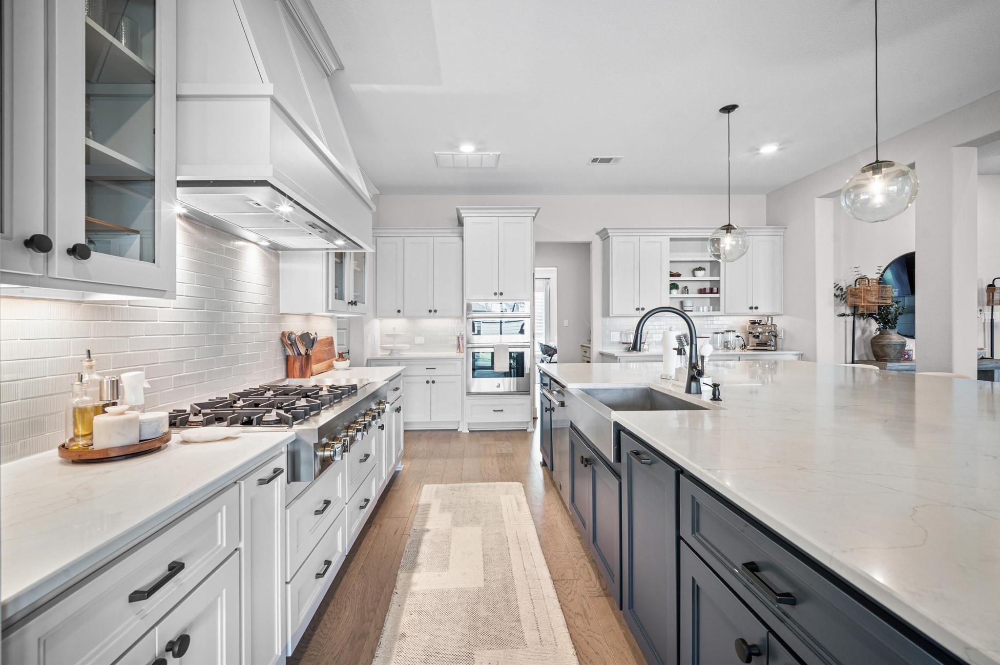 4923 Grapevine Lane