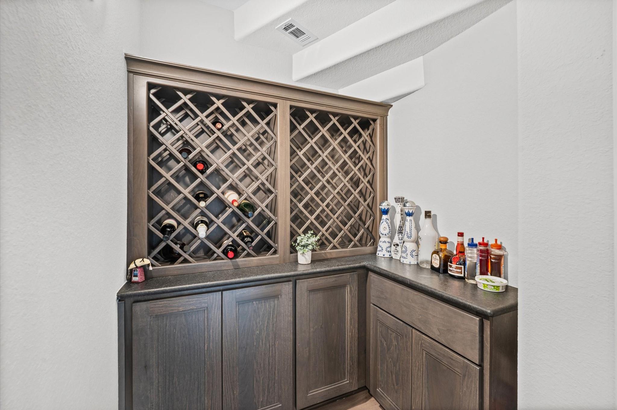 4923 Grapevine Lane
