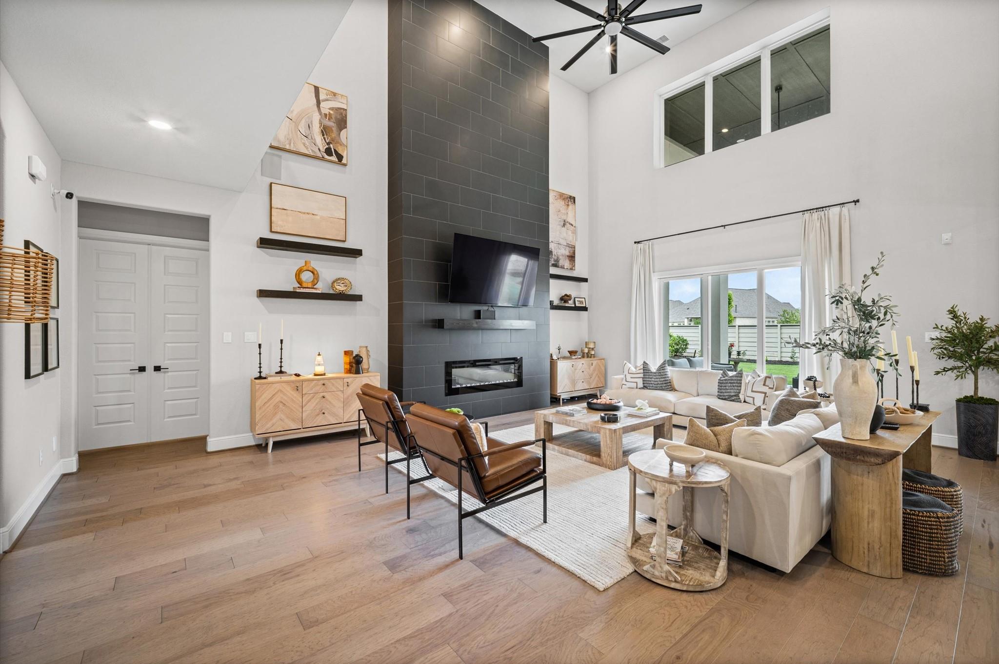 4923 Grapevine Lane