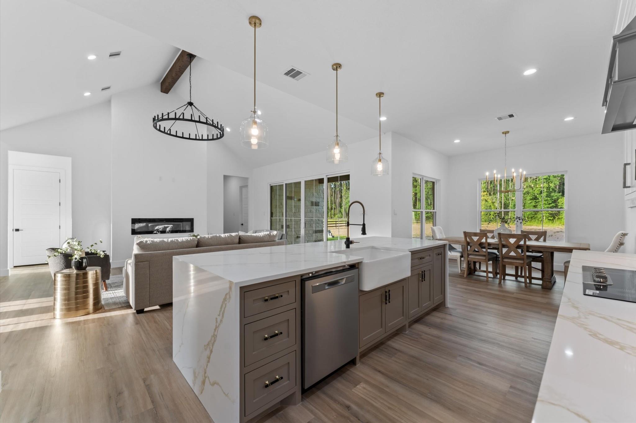 15037 Tybee Ln