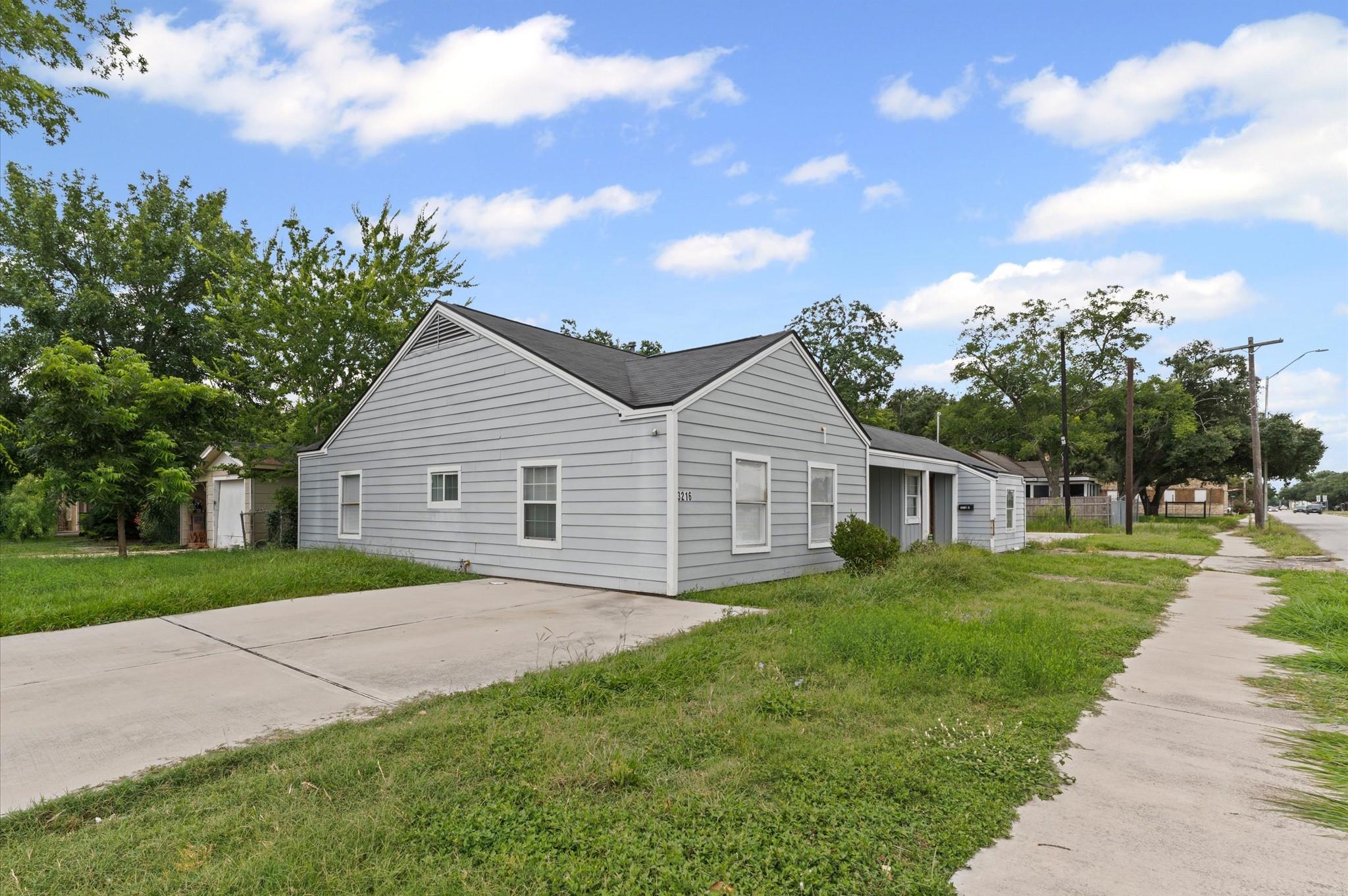 3216 Avenue I # A