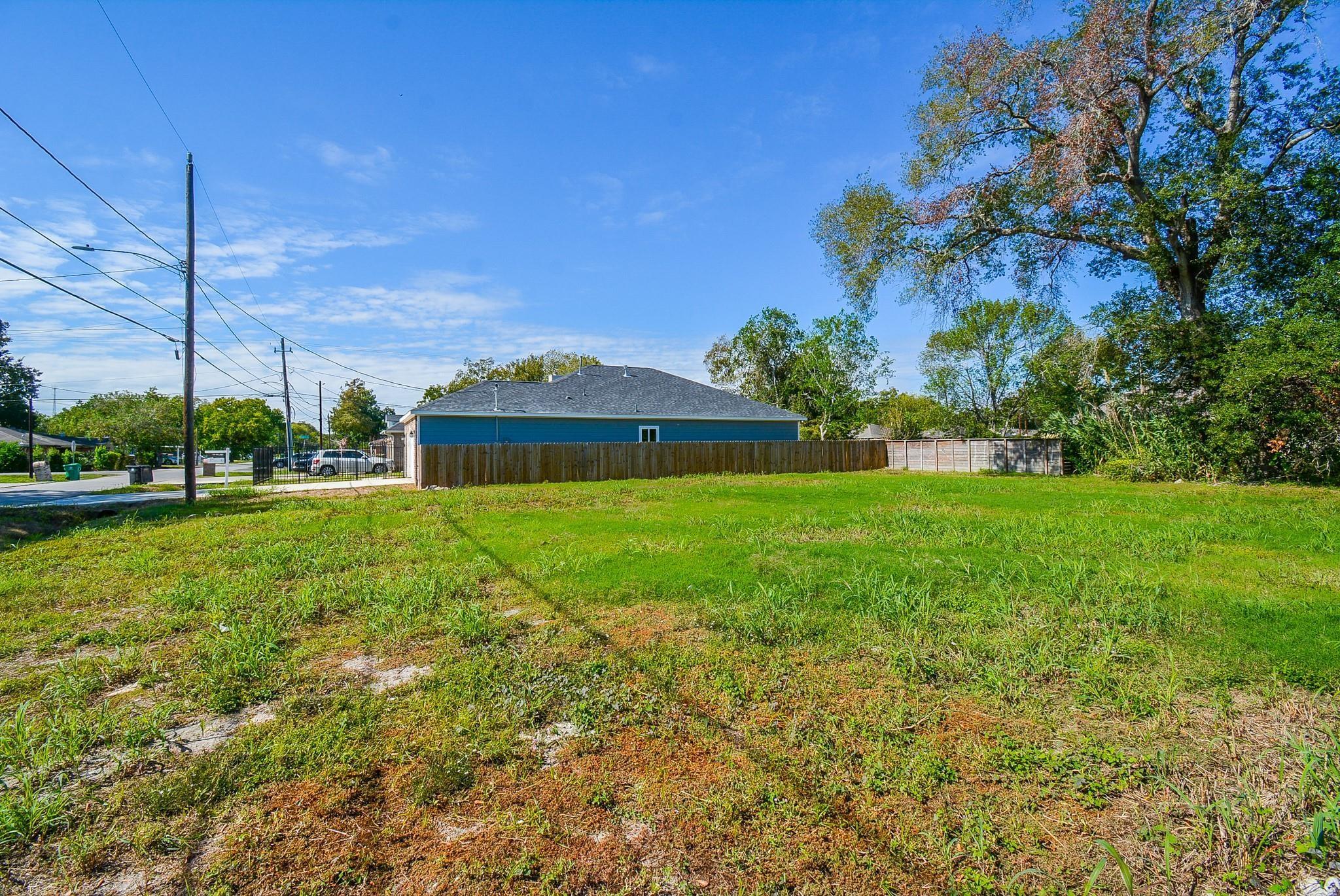 4607 Larkspur Street