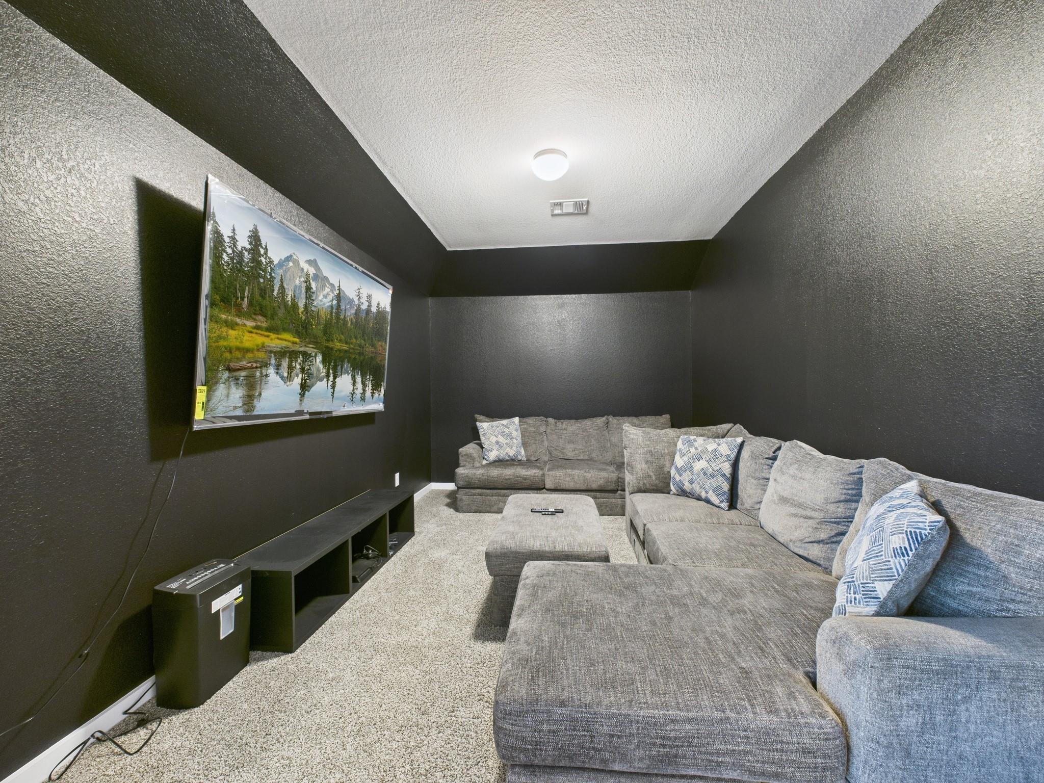 11823 Maple Oak Drive