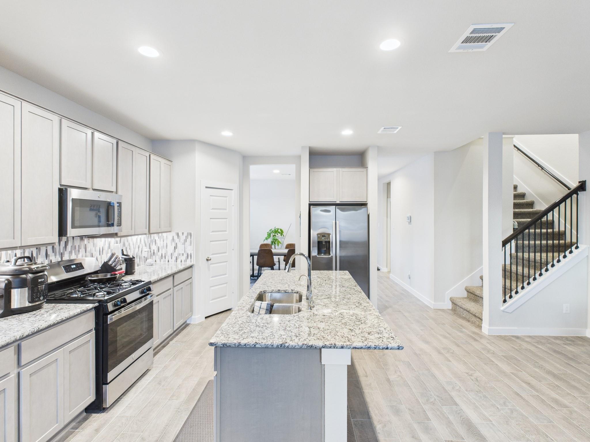 11823 Maple Oak Drive