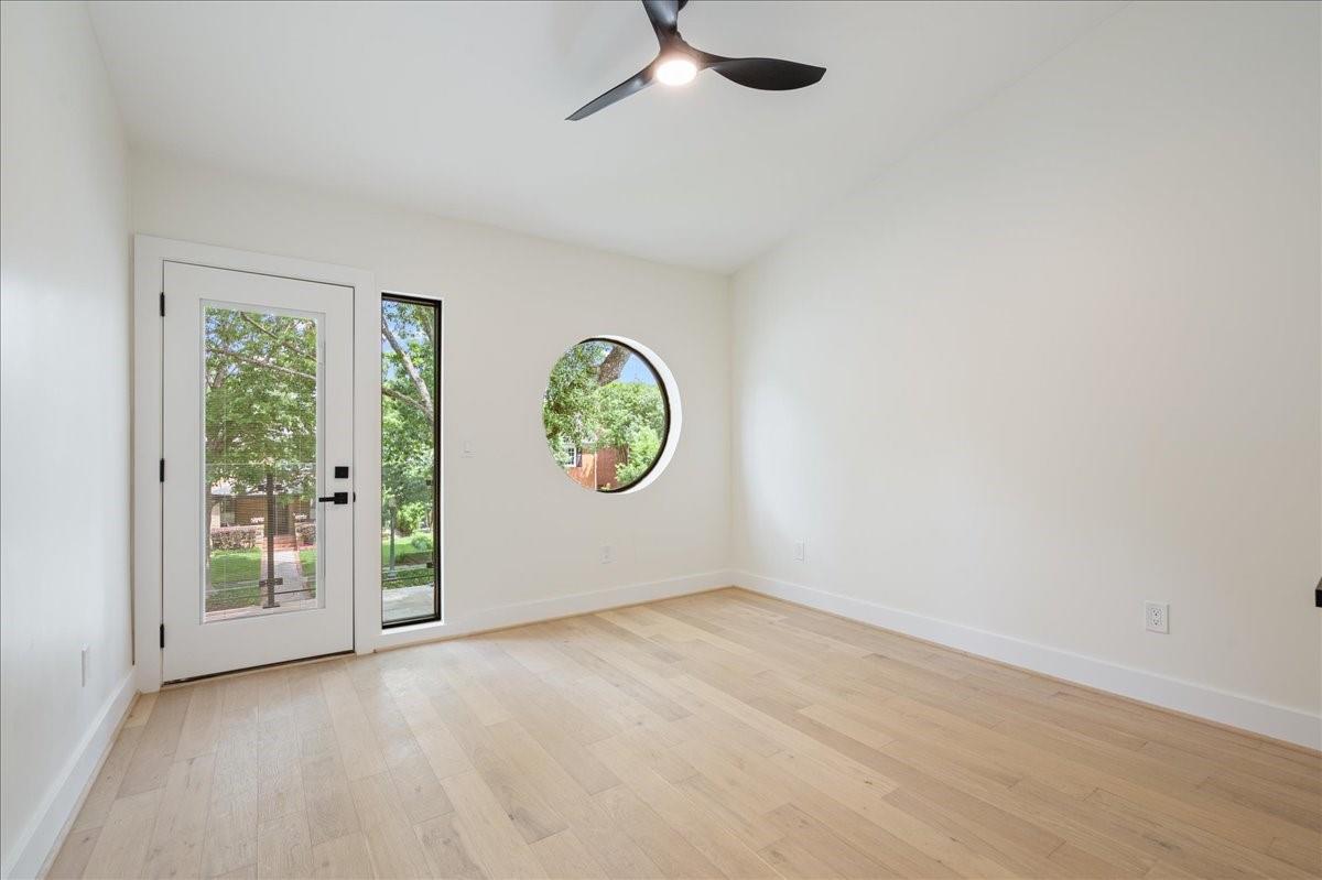 2135 Quenby Street, Houston