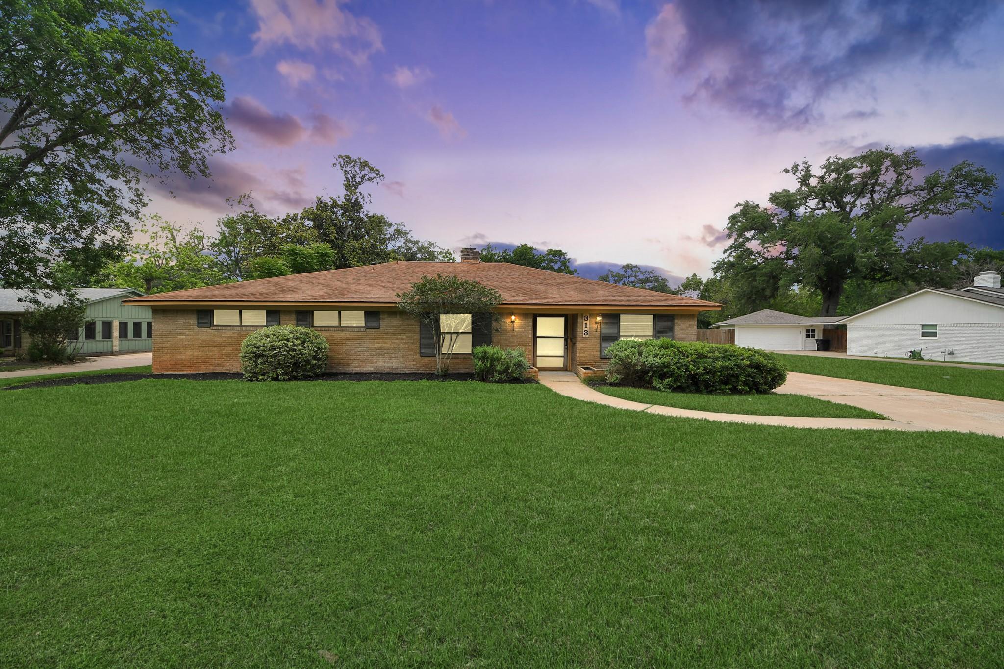 313 Linden Lane
