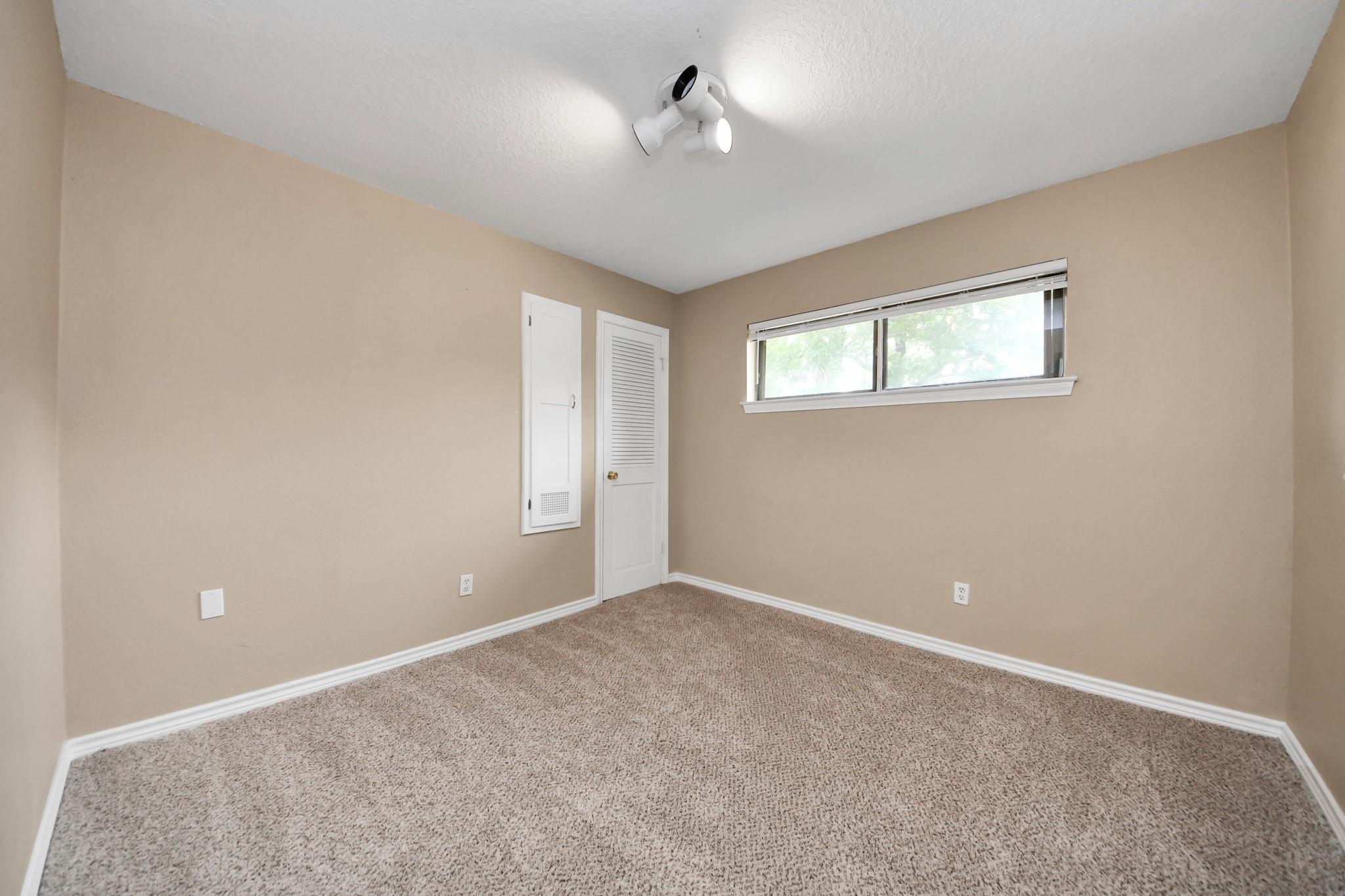 313 Linden Lane