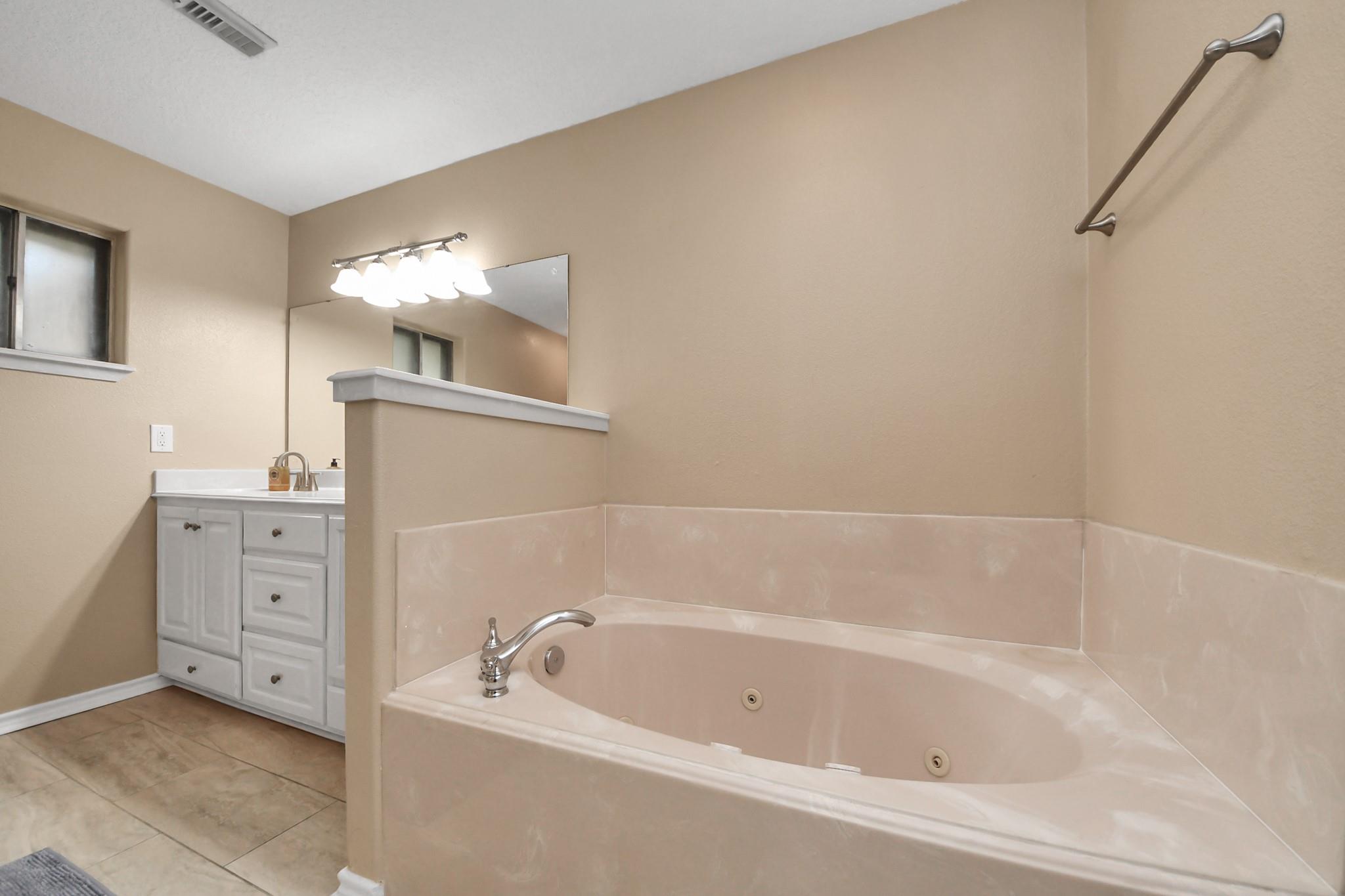 313 Linden Lane