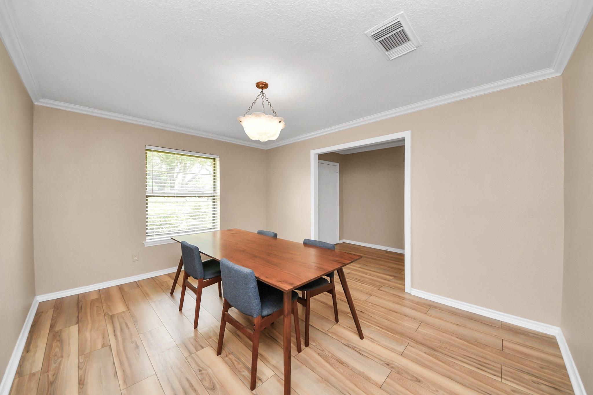 313 Linden Lane