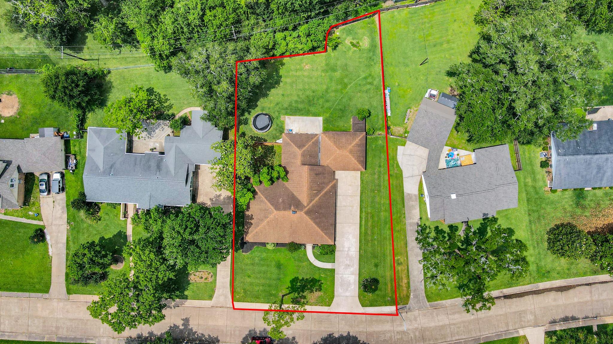 313 Linden Lane