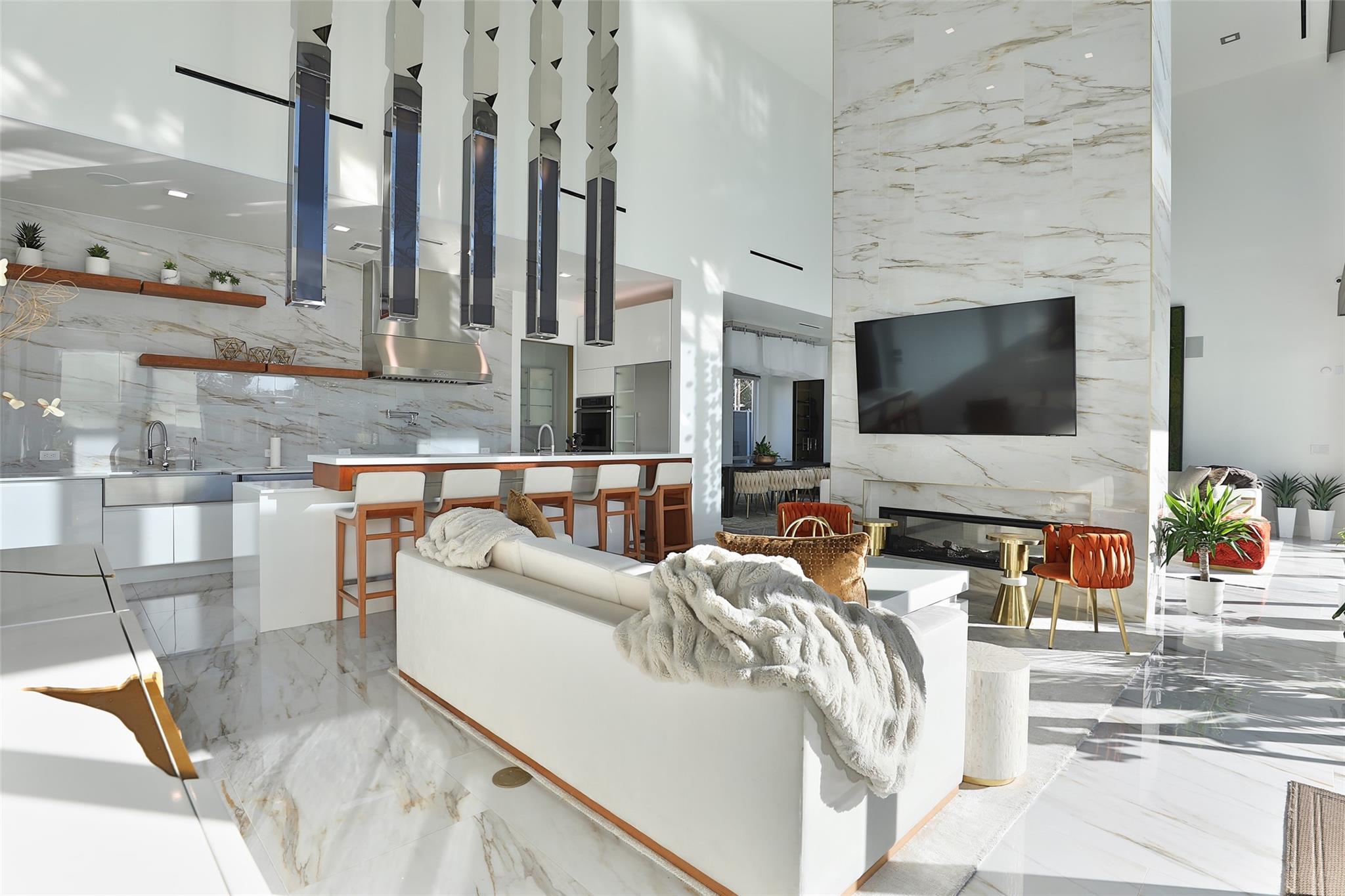 11905 Barryknoll Lane