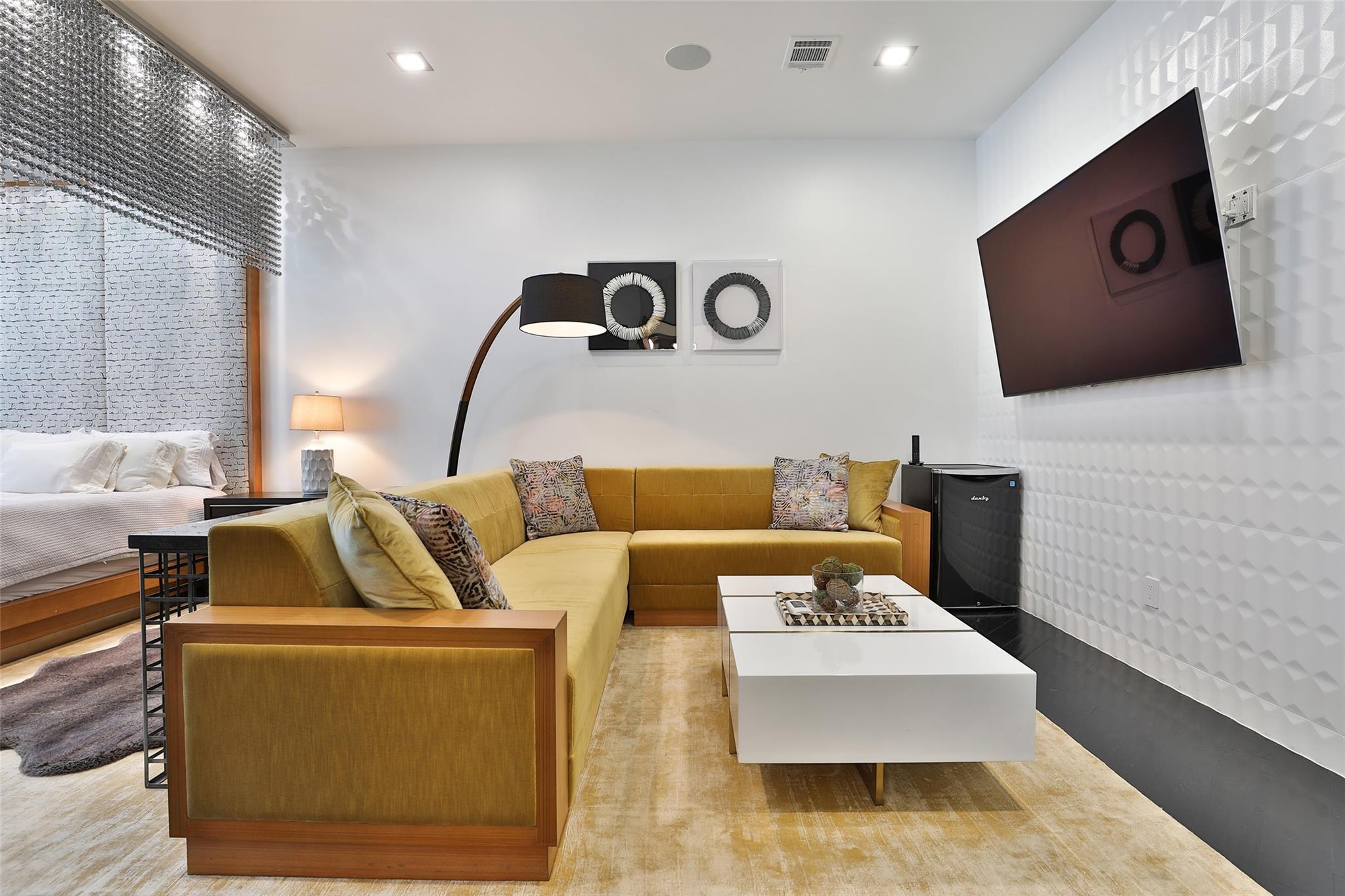 11905 Barryknoll Lane