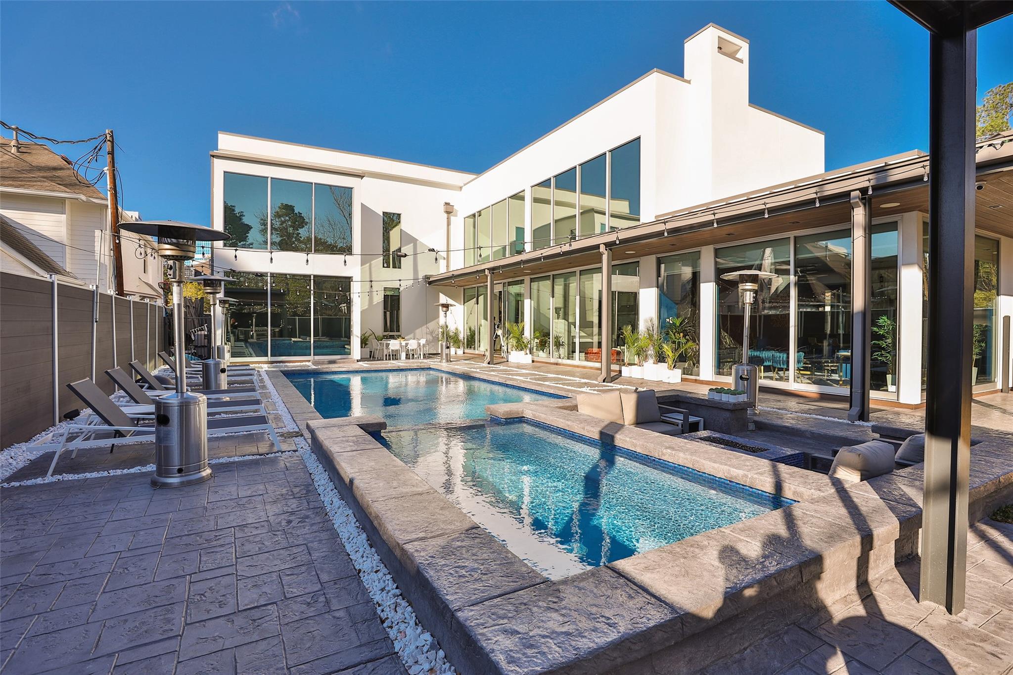 11905 Barryknoll Lane