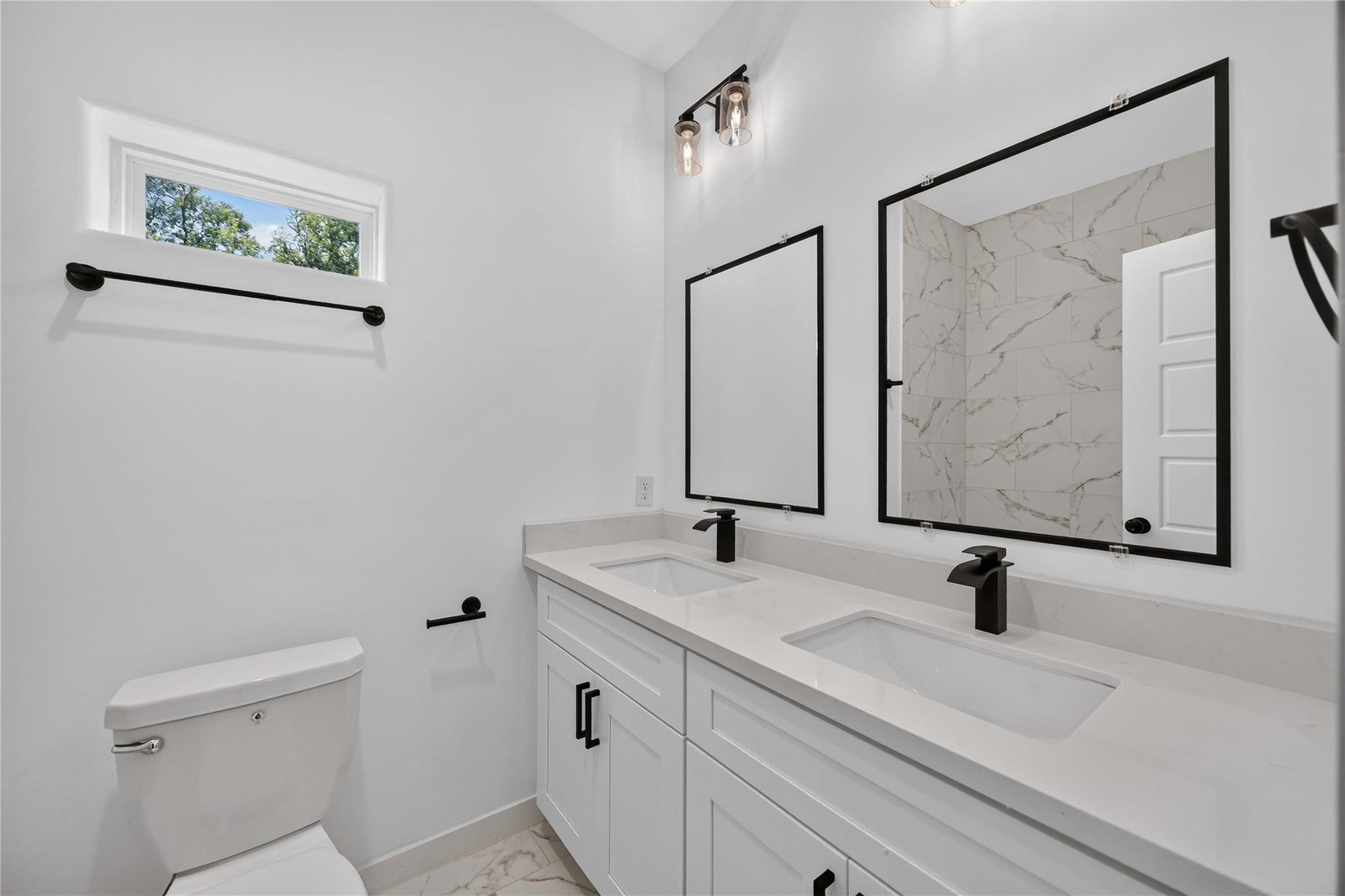 8208 Sterlingshire Street Unit: A/B